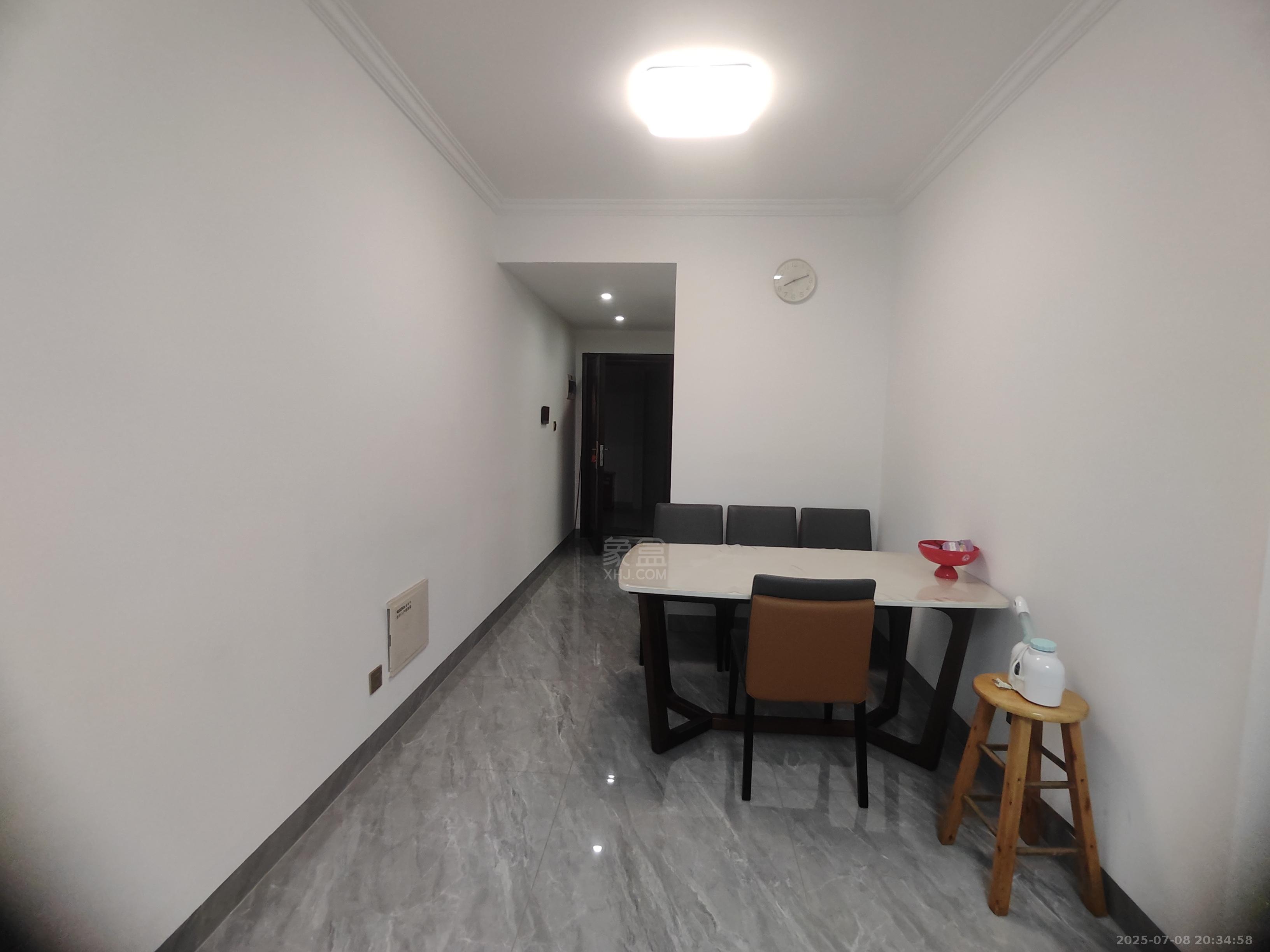 春藤小镇 2室2厅1卫 1800.0元/月 春藤小镇 2室2厅1卫 1800.0元/月室内图