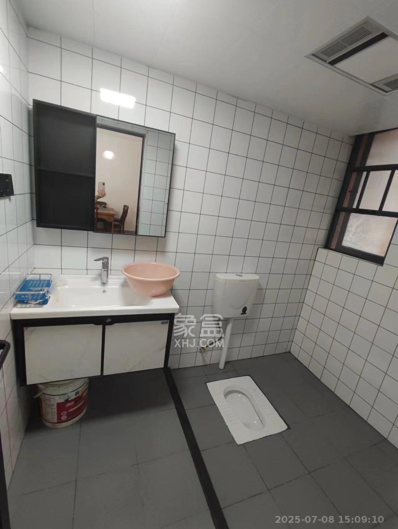 韭菜园嘉苑  3室2厅1卫   4500.00元/月室内图