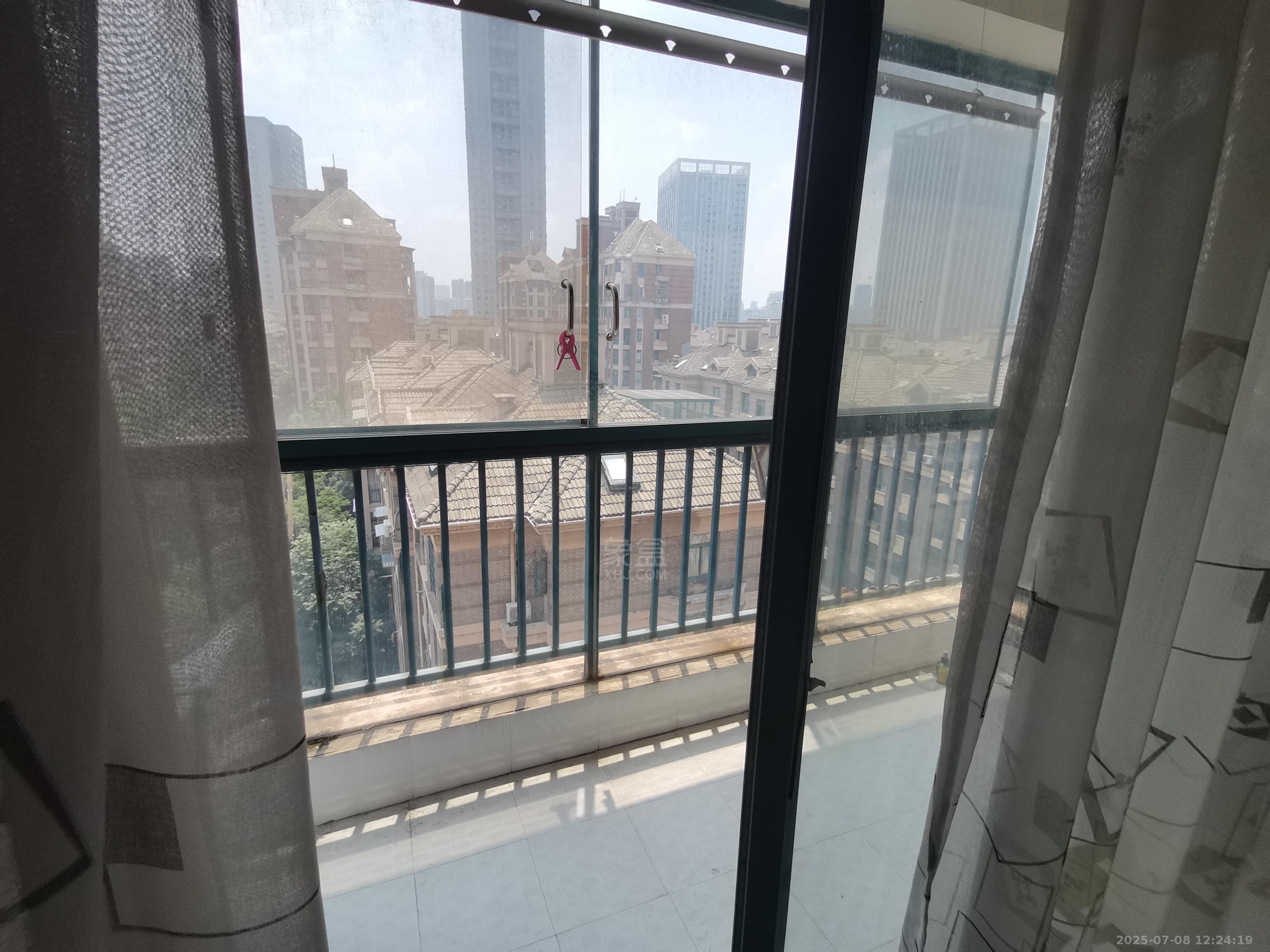 尚格名城向左向右 1室1厅1卫 1100.0元/月 尚格名城向左向右 1室1厅1卫 1100.0元/月室内图