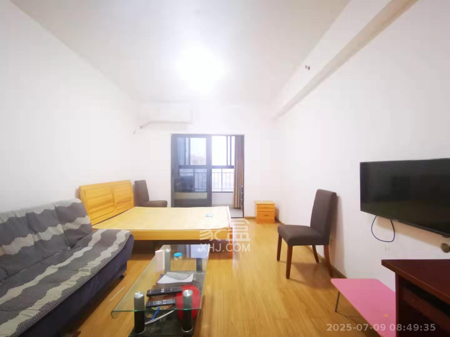 保利麓谷林语I区  1室1厅1卫   1350.00元/月室内图1