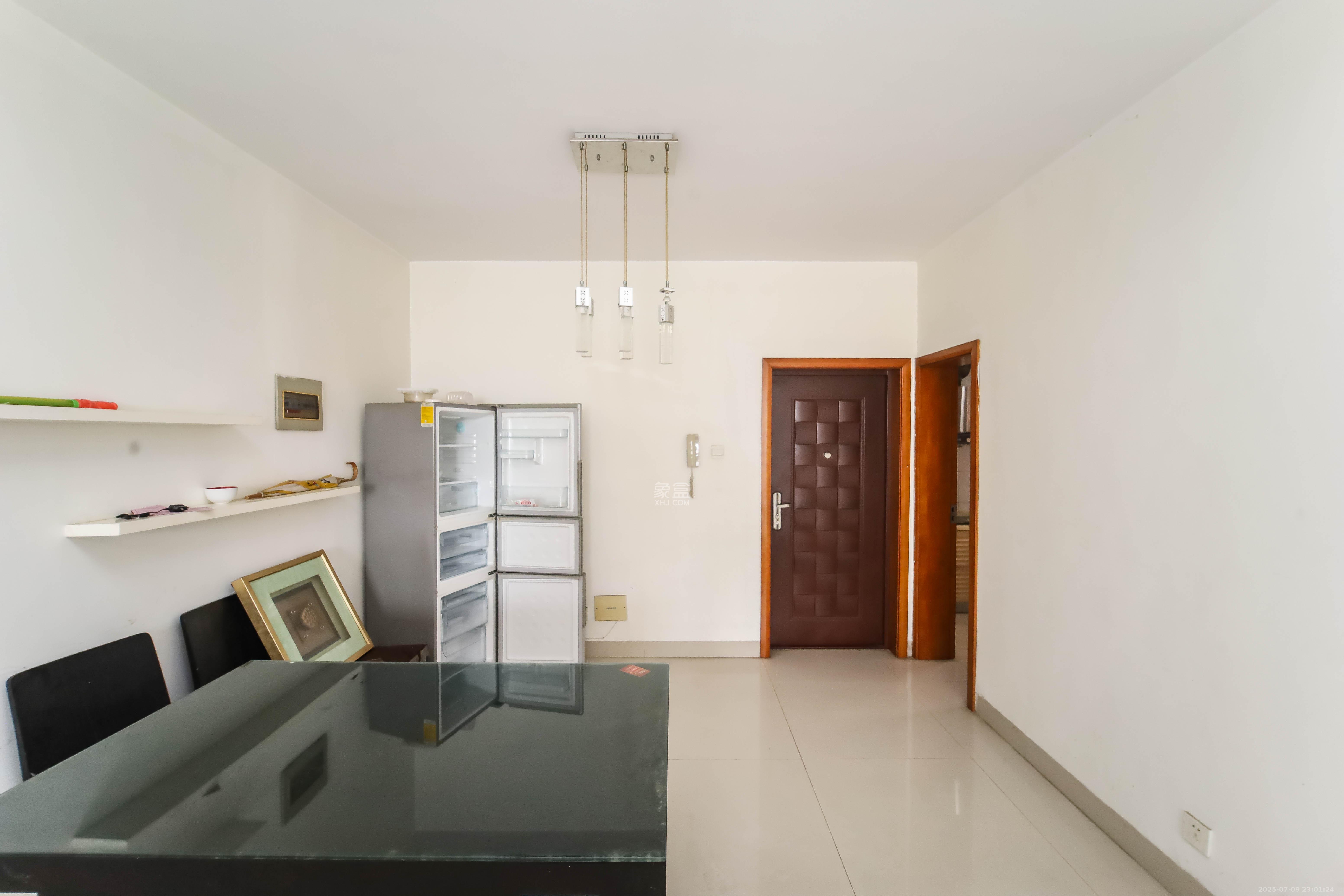 东玺门  2室2厅1卫    65.1万 东玺门  2室2厅1卫    65.1万客厅