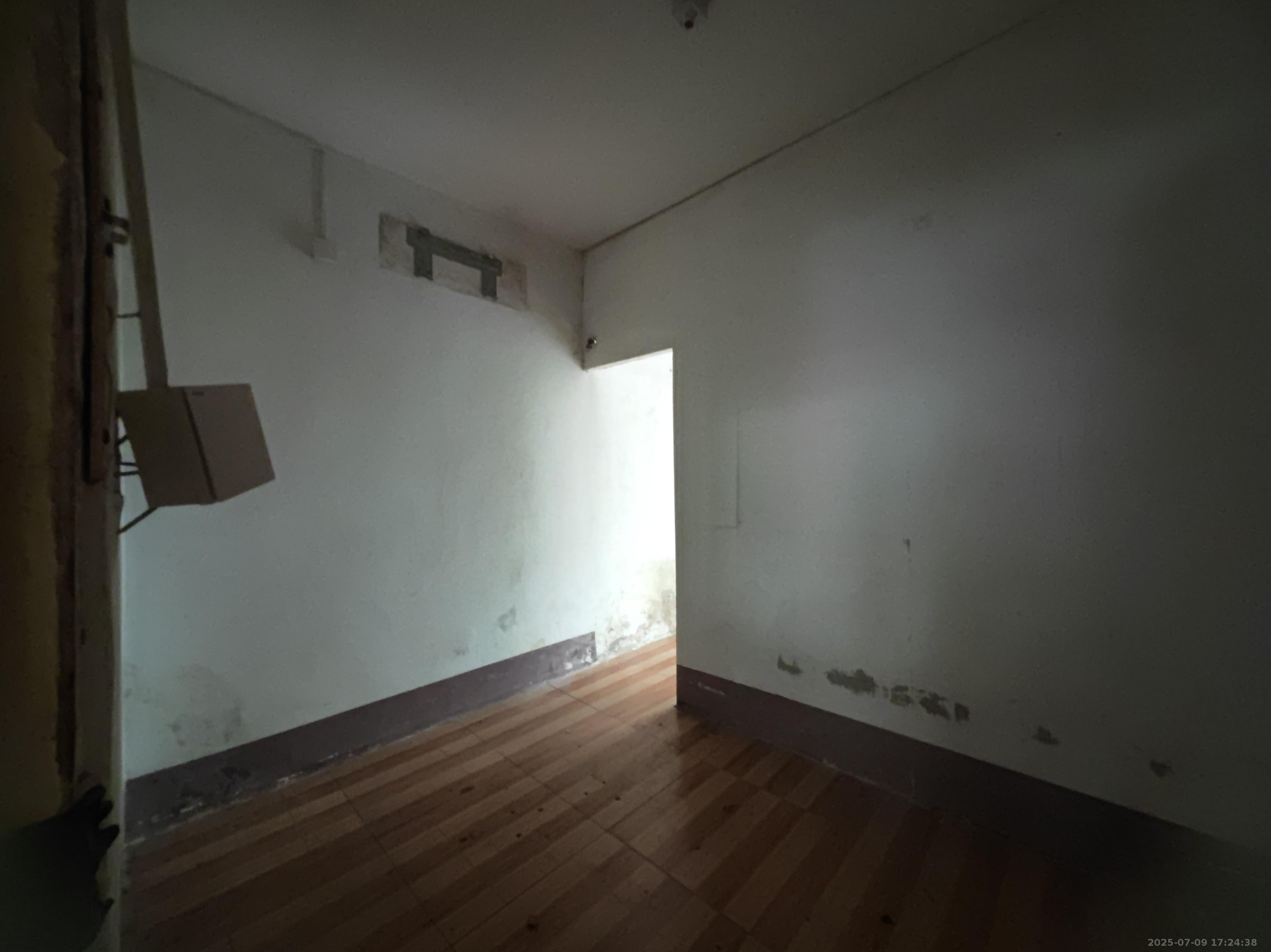 阿弥岭一二片 2室1厅1卫 1380.0元/月 阿弥岭一二片 2室1厅1卫 1380.0元/月室内图