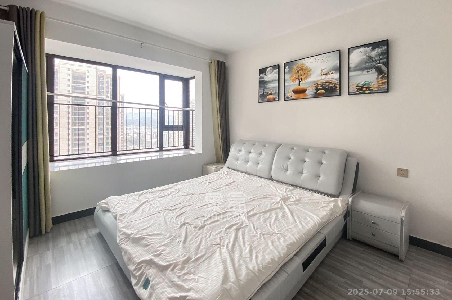 卓越浅水湾  4室2厅2卫    3100.0元/月 卓越浅水湾  4室2厅2卫    3100.0元/月室内图