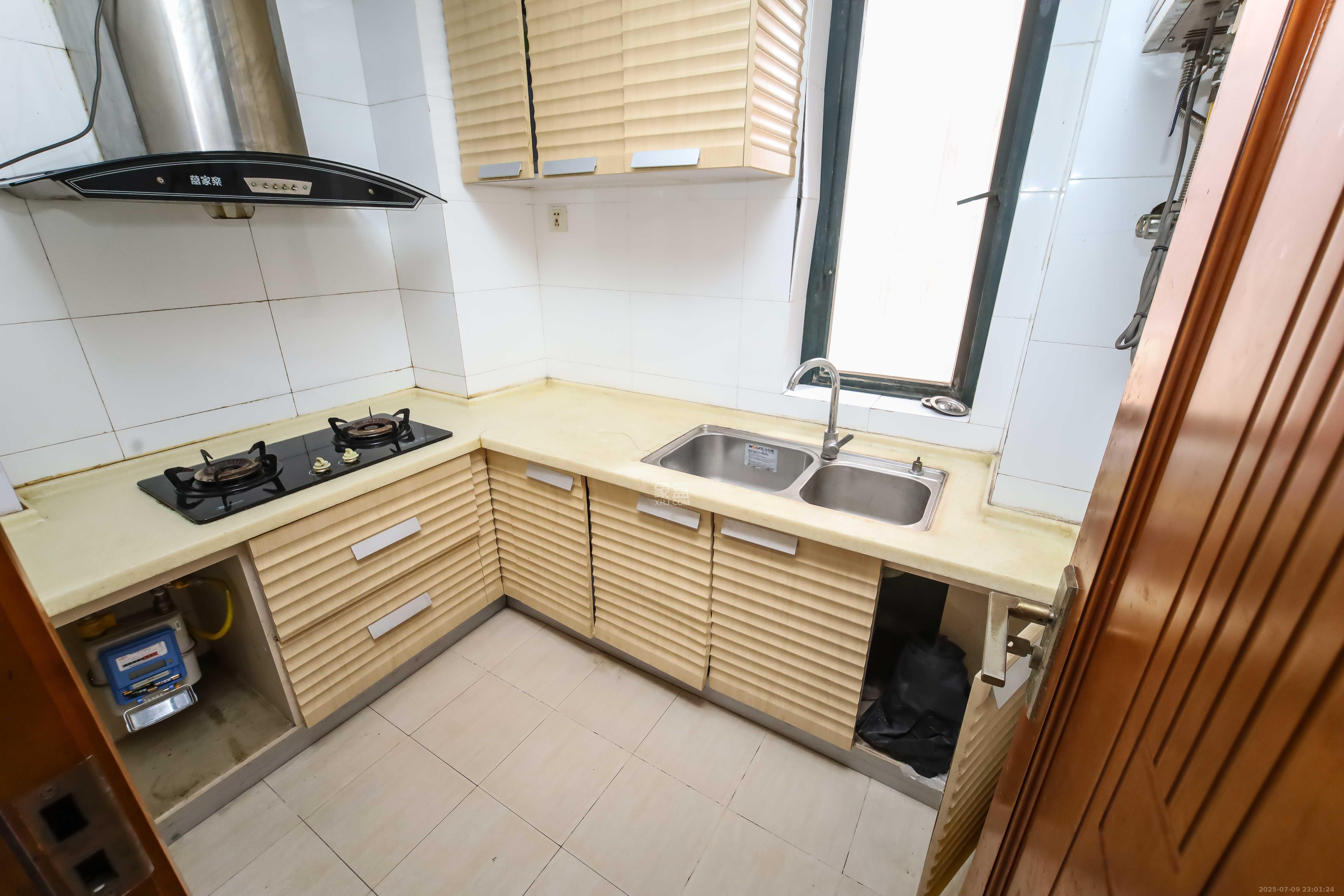 东玺门  2室2厅1卫    65.1万 东玺门  2室2厅1卫    65.1万厨房