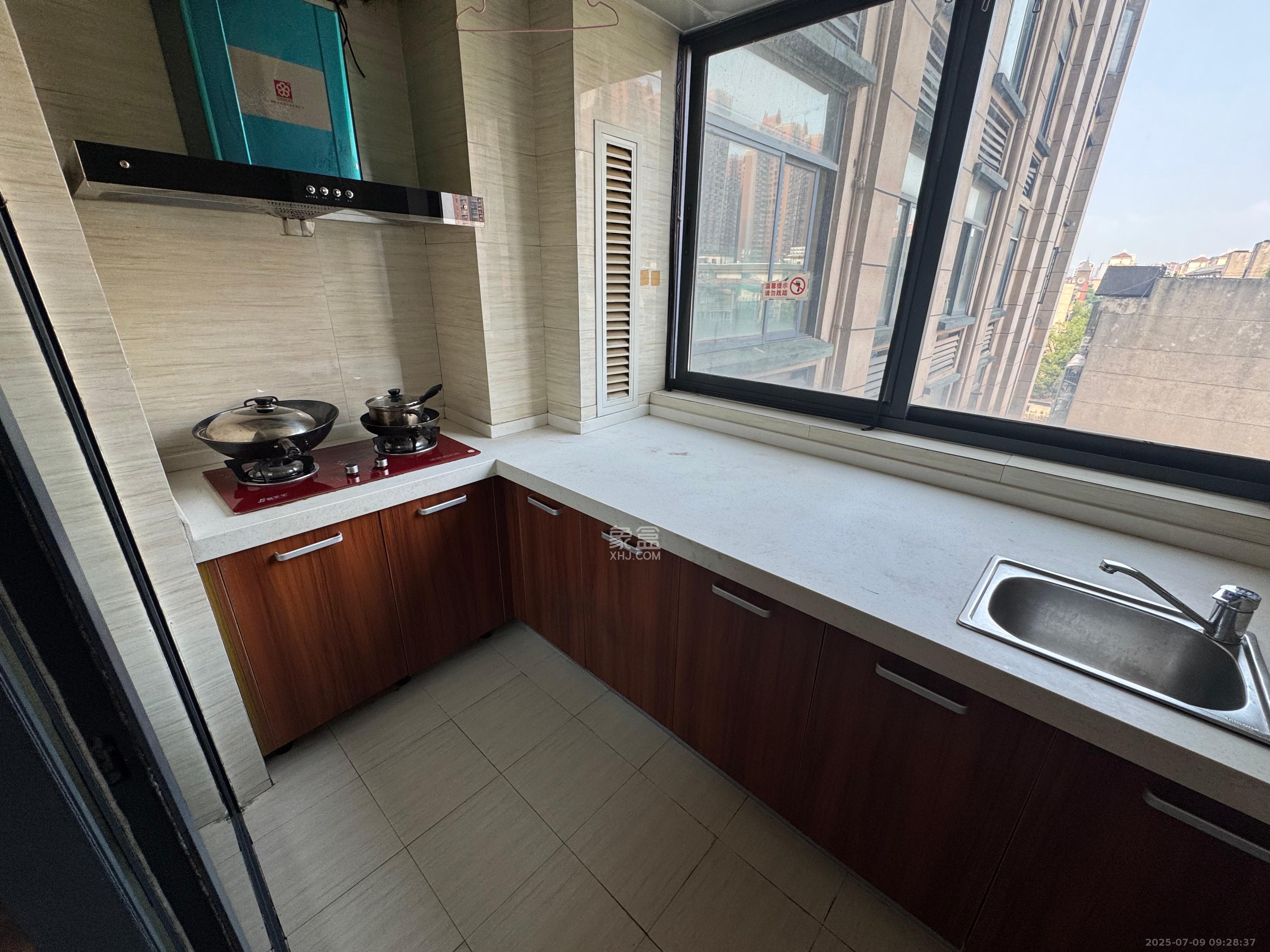 中建木莲工社 1室1厅1卫 1200.0元/月 中建木莲工社 1室1厅1卫 1200.0元/月室内图