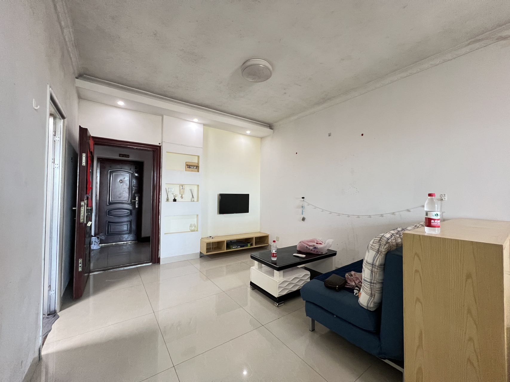 鸿泰国际 1室1厅1卫 1200.0元/月 鸿泰国际 1室1厅1卫 1200.0元/月室内图