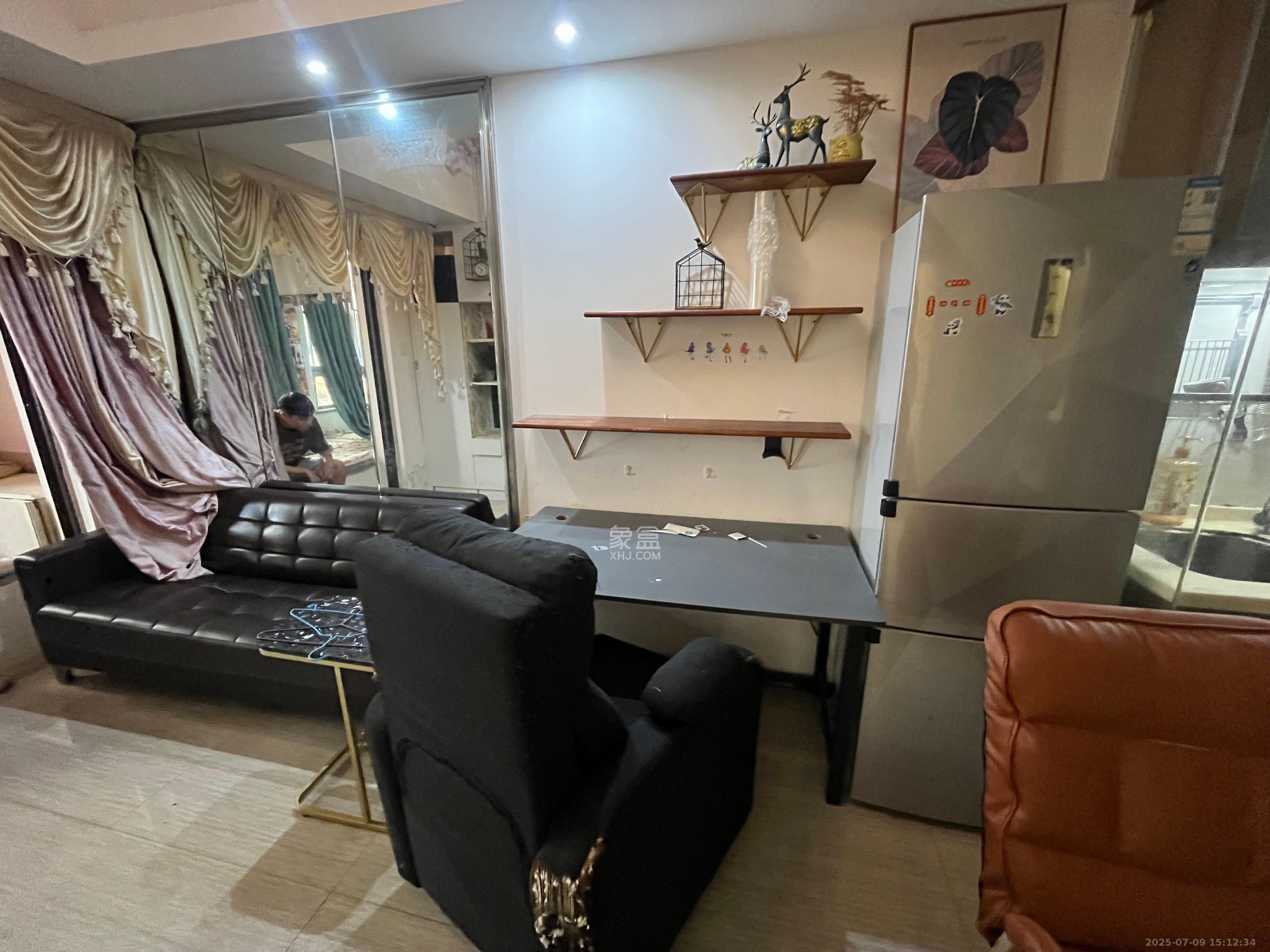 奥林匹克花园贡院三期 1室0厅0卫 1400.0元/月 奥林匹克花园贡院三期 1室0厅0卫 1400.0元/月室内图