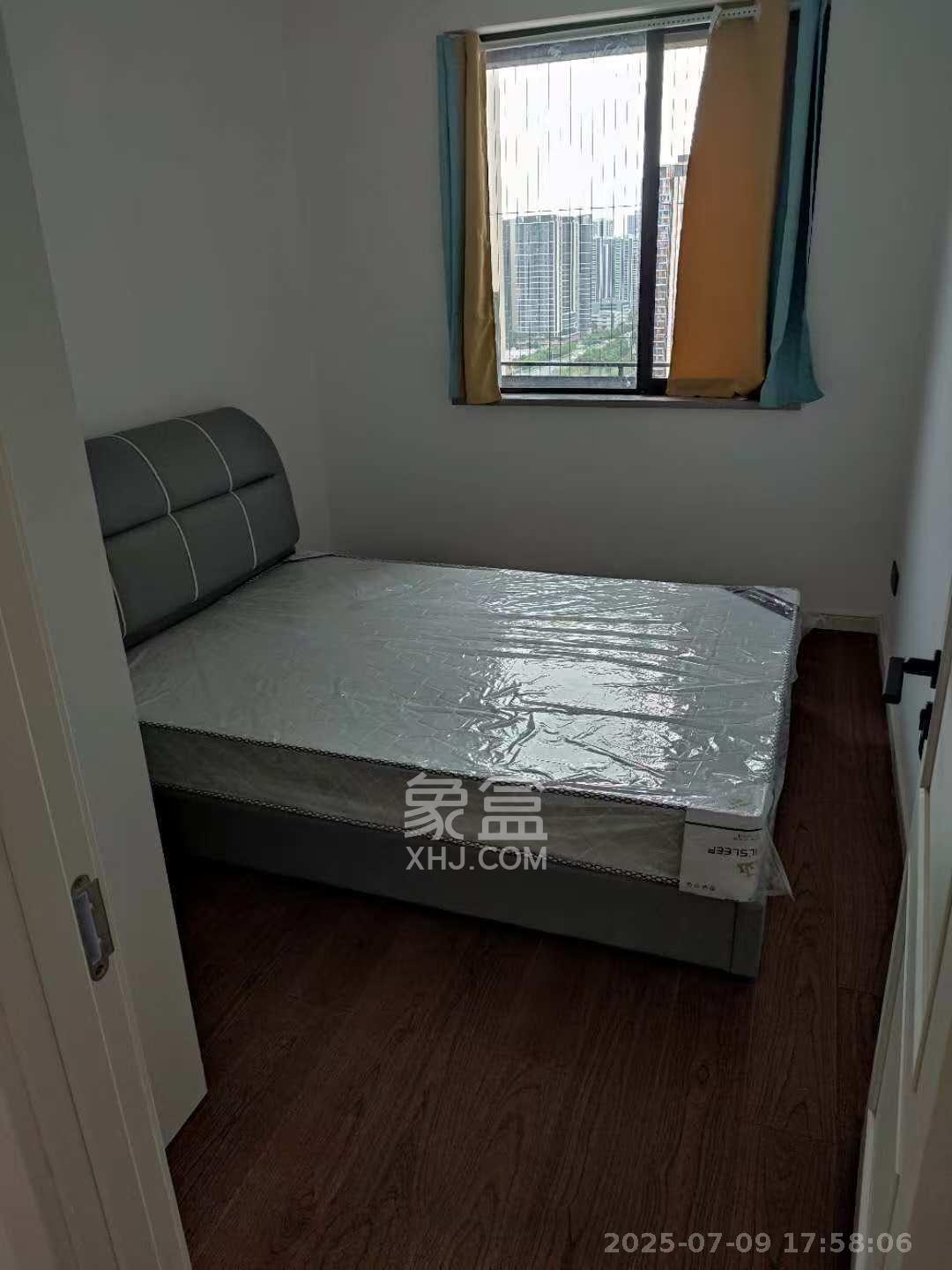 万科金色梦想D区  4室2厅1卫   3800.00元/月室内图