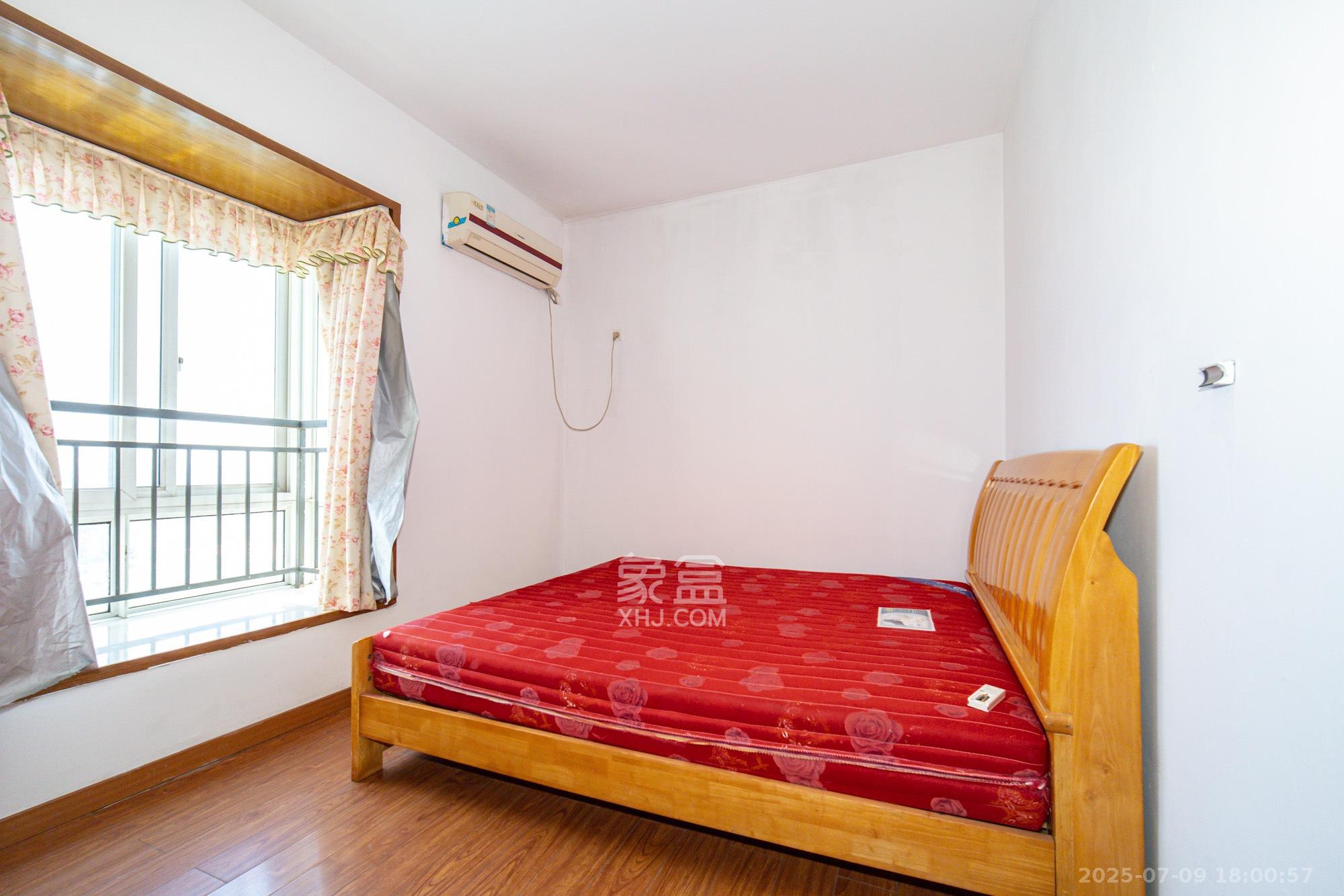 楚天世纪城东苑 2室2厅1卫 56.0万 楚天世纪城东苑 2室2厅1卫 56.0万卧室