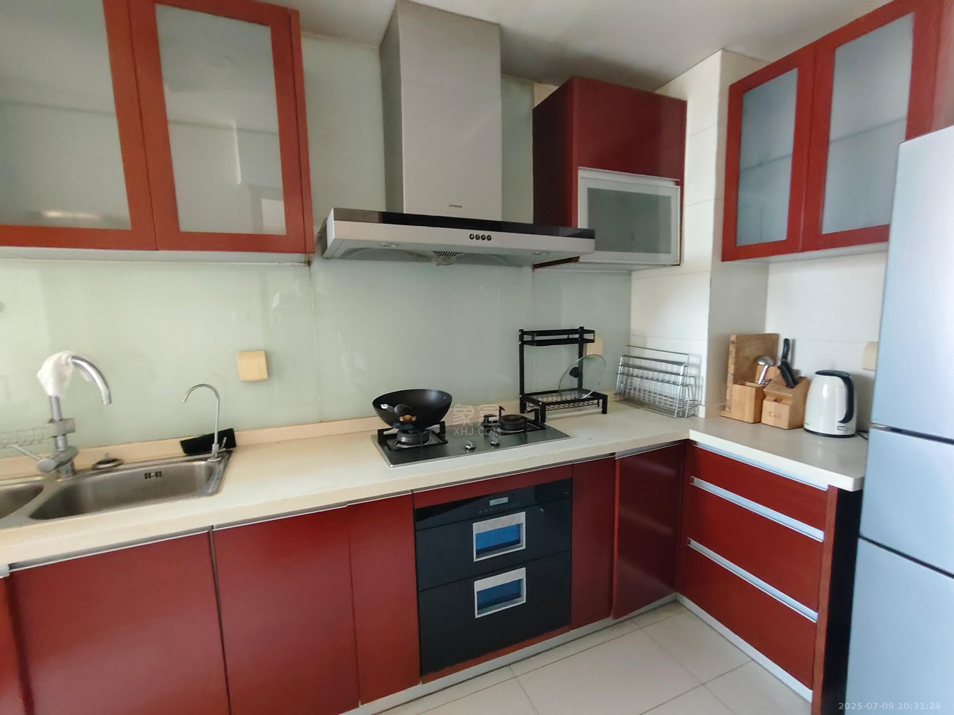 晋合湘水湾一期 3室1厅2卫 2500.0元/月 晋合湘水湾一期 3室1厅2卫 2500.0元/月室内图