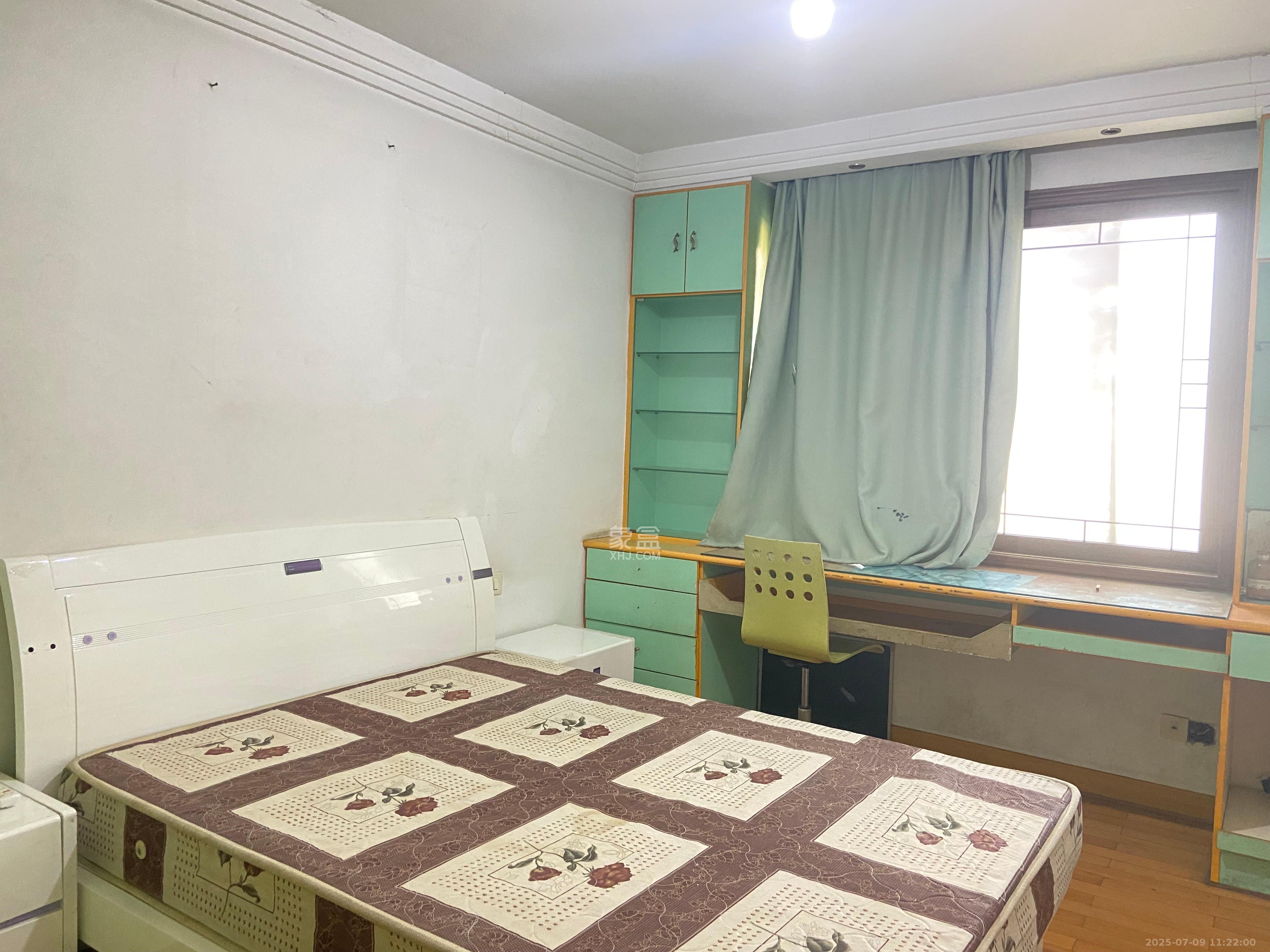 雄海花园  3室2厅2卫   2700.00元/月室内图