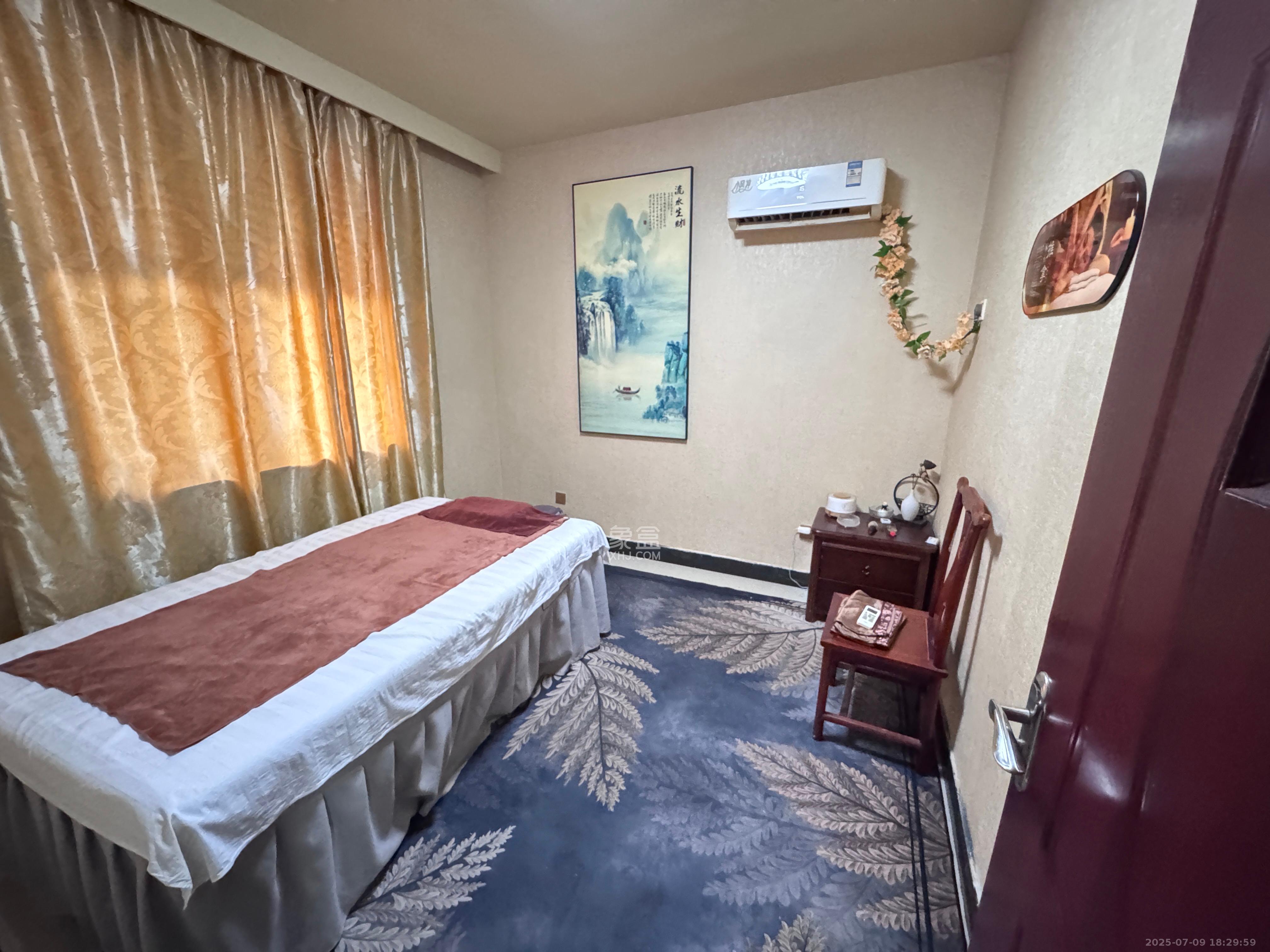 大桥一,二区 3室2厅1卫 3500.0元/月 大桥一,二区 3室2厅1卫 3500.0元/月室内图