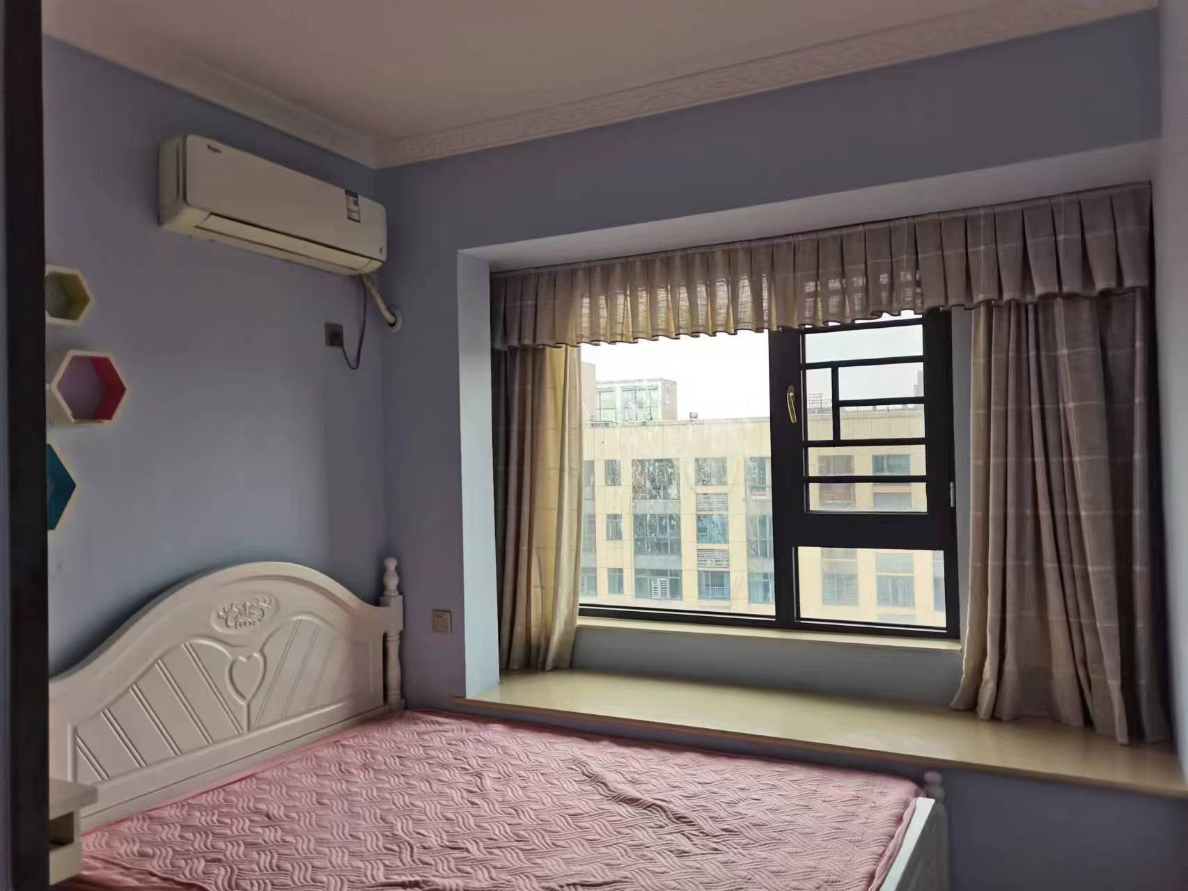 百弘学府城 3室2厅2卫 1800.0元/月 百弘学府城 3室2厅2卫 1800.0元/月室内图