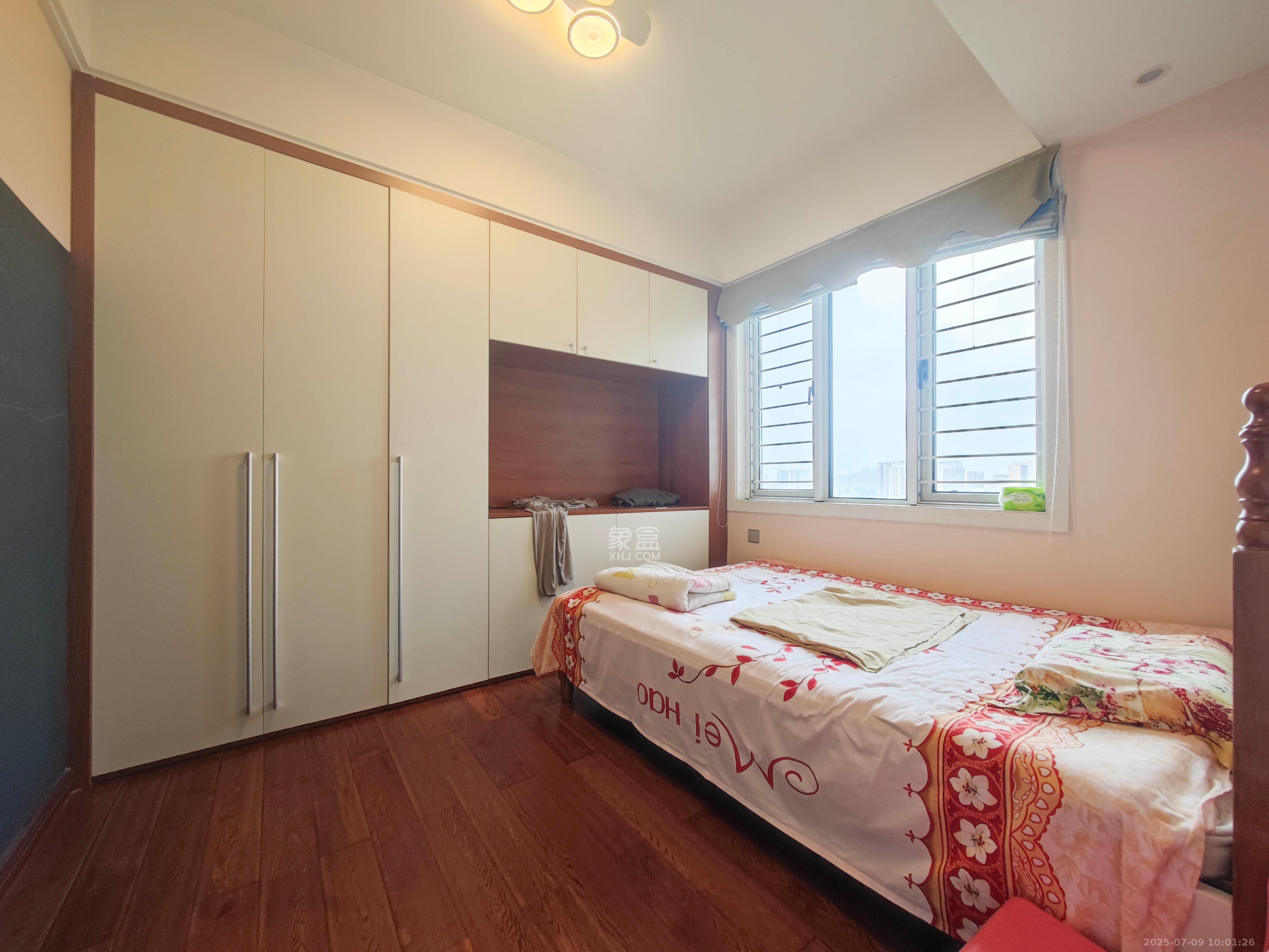 五矿万境水岸二期(五矿万境水岸和苑)  4室2厅2卫    268.0万 五矿万境水岸二期(五矿万境水岸和苑)  4室2厅2卫    268.0万卧室