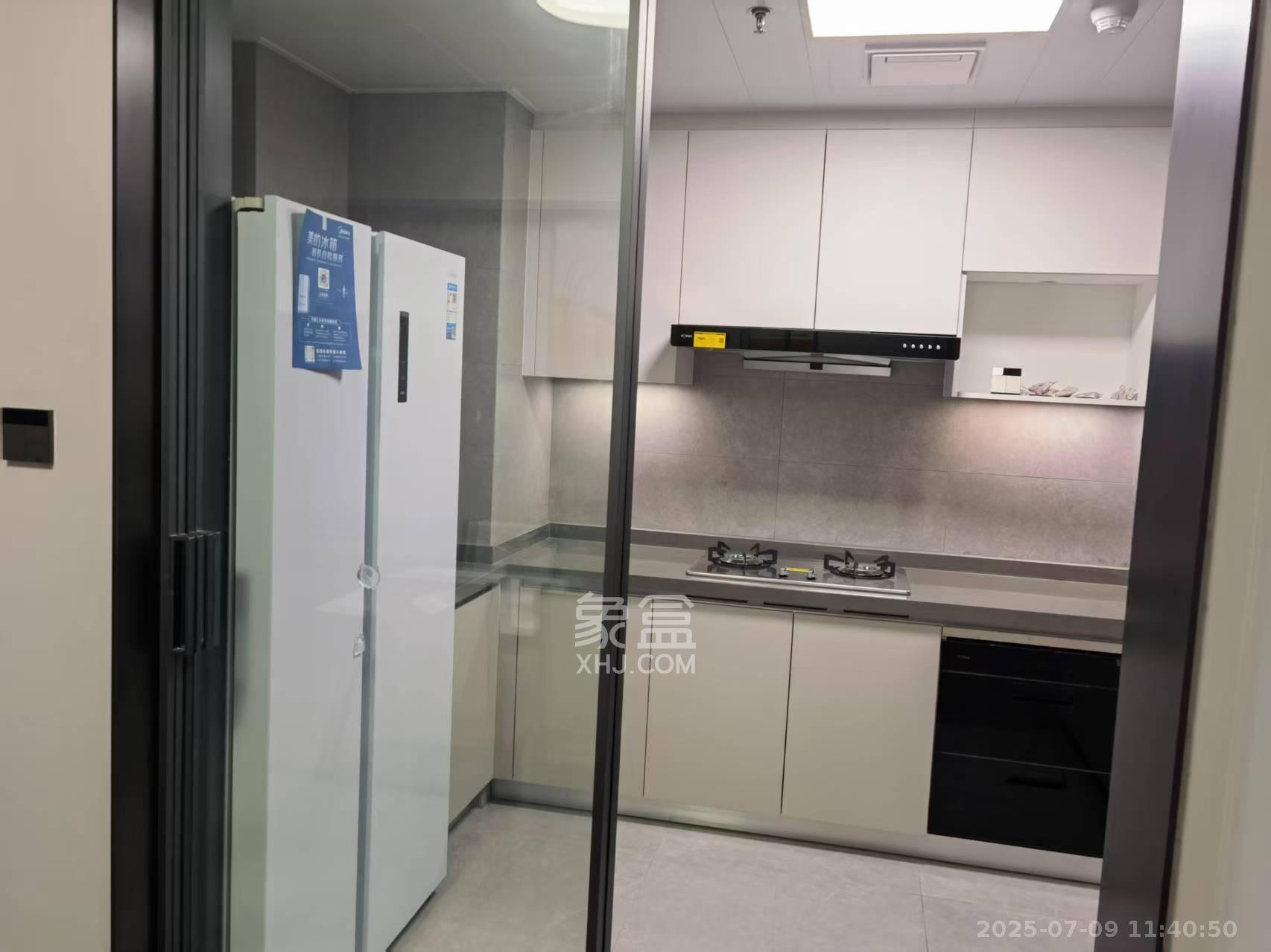 时代梅溪领峰  4室2厅2卫   3800.00元/月室内图