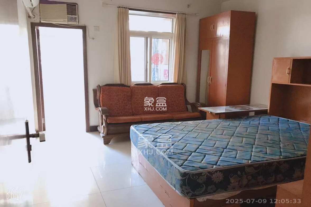 红旗区四片 3室1厅1卫 2100.0元/月 红旗区四片 3室1厅1卫 2100.0元/月室内图