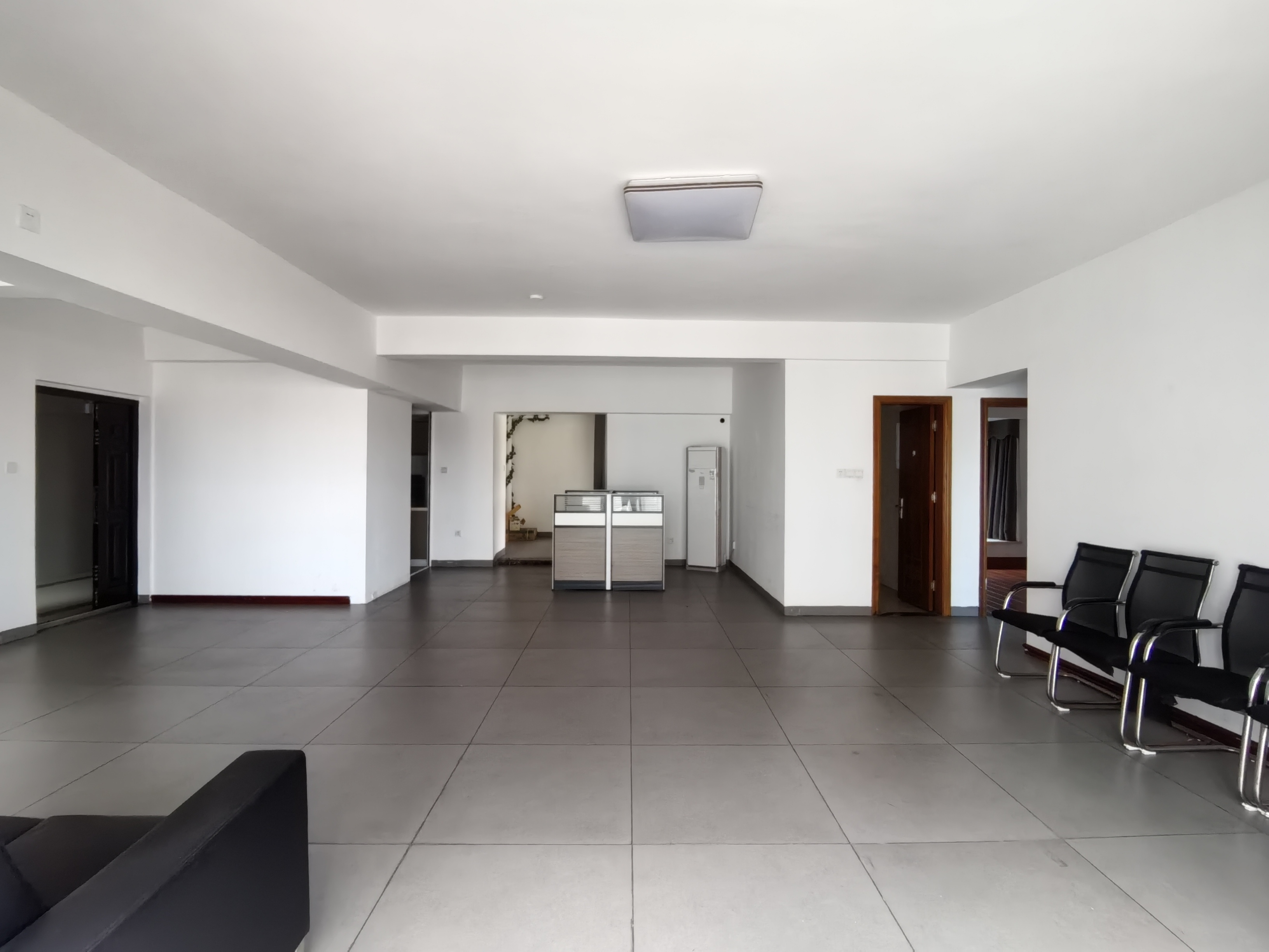 国机中洋公馆  4室2厅2卫    5500.0元/月 国机中洋公馆  4室2厅2卫    5500.0元/月室内图