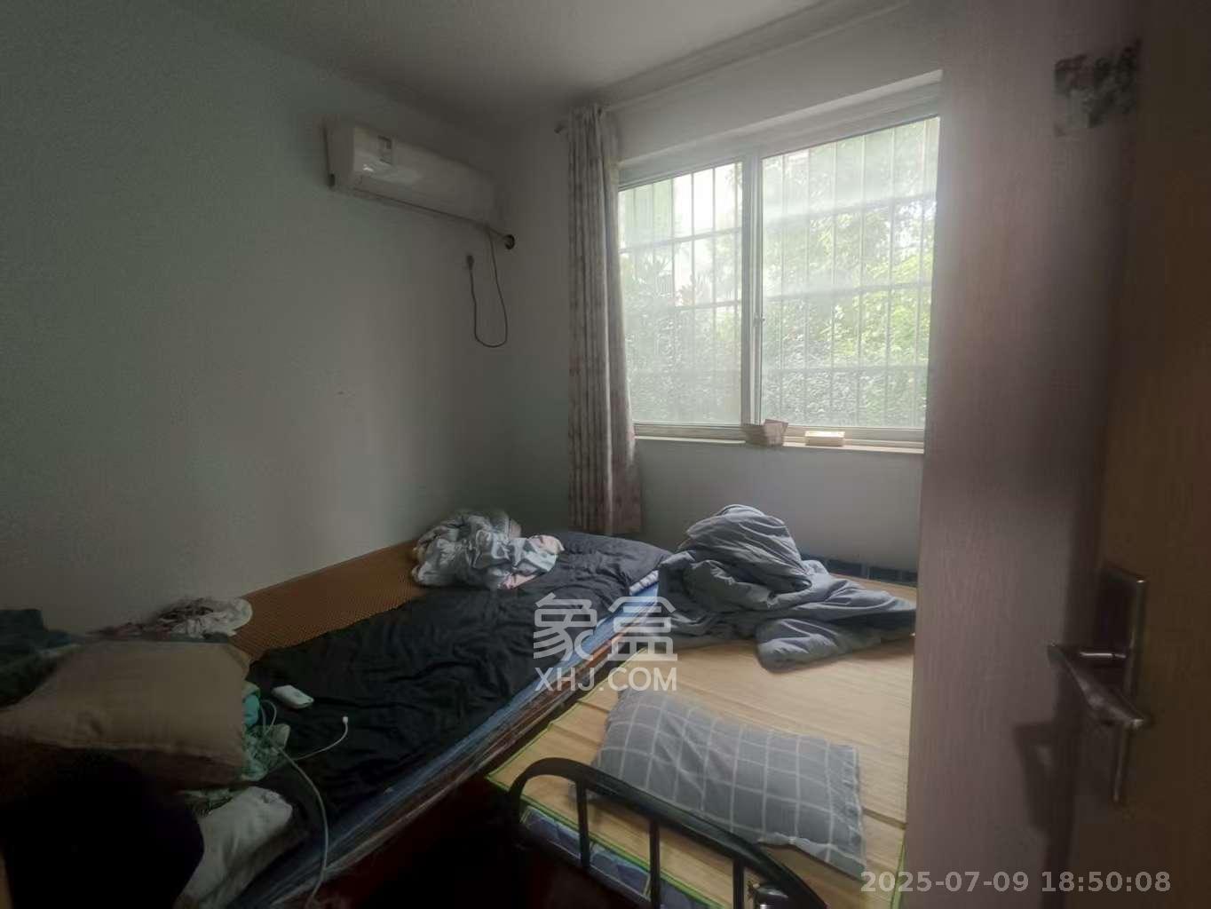 谷山乐园一期  2室2厅1卫    1800.0元/月 谷山乐园一期  2室2厅1卫    1800.0元/月