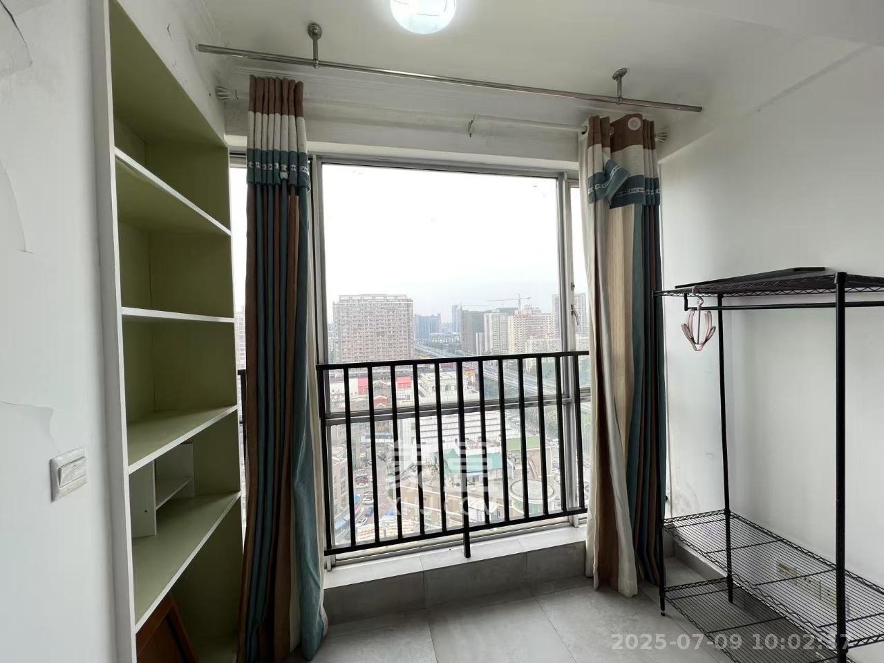 上河国际A座  1室1厅1卫   1300.00元/月室内图