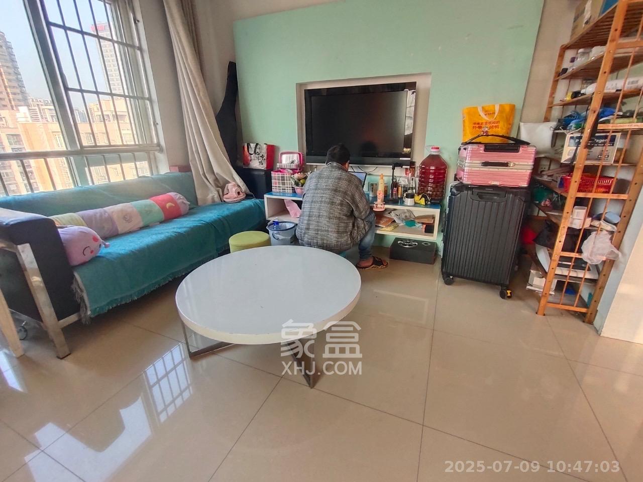 香麓丽舍  1室1厅1卫   1900.00元/月