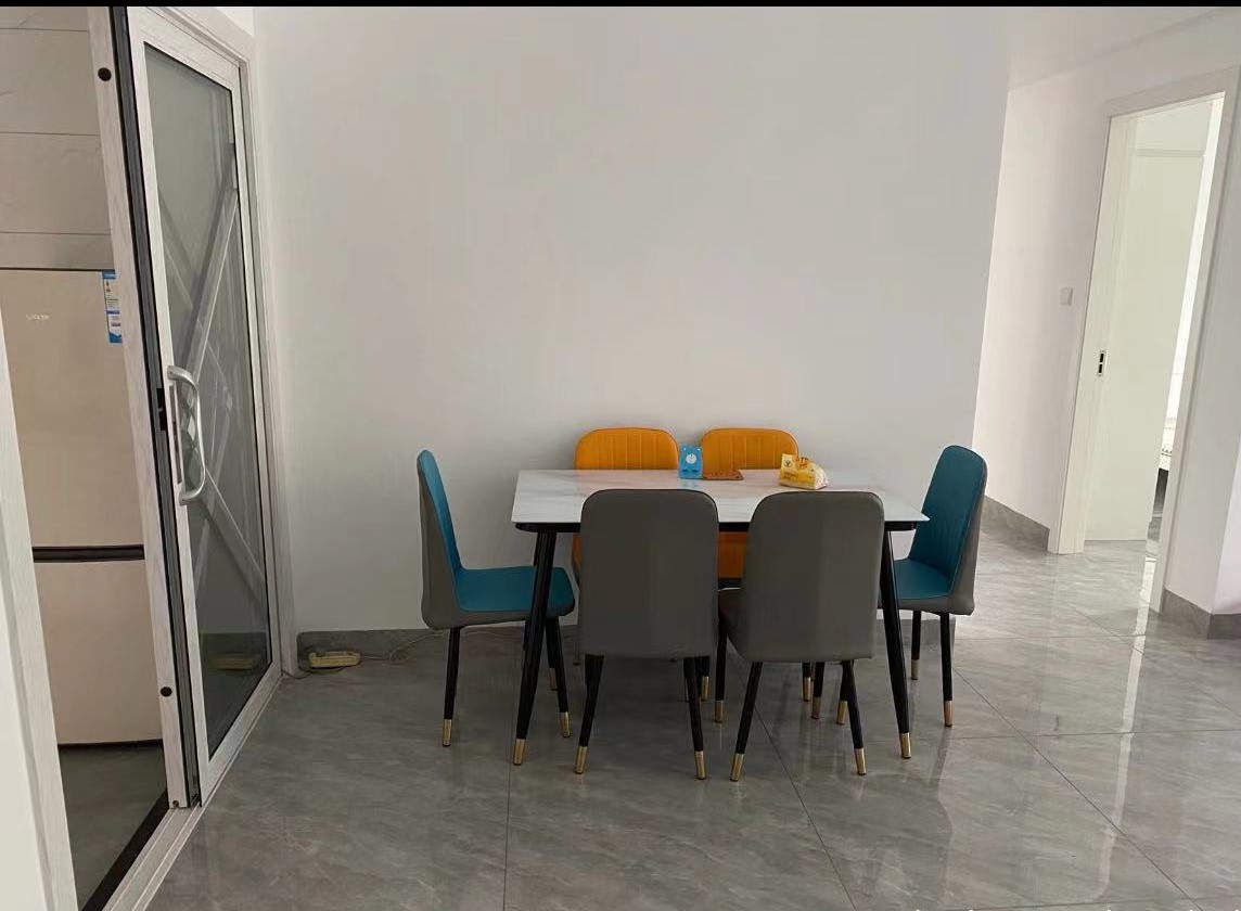 美的梧桐庄园 3室2厅2卫 2200.0元/月 美的梧桐庄园 3室2厅2卫 2200.0元/月室内图