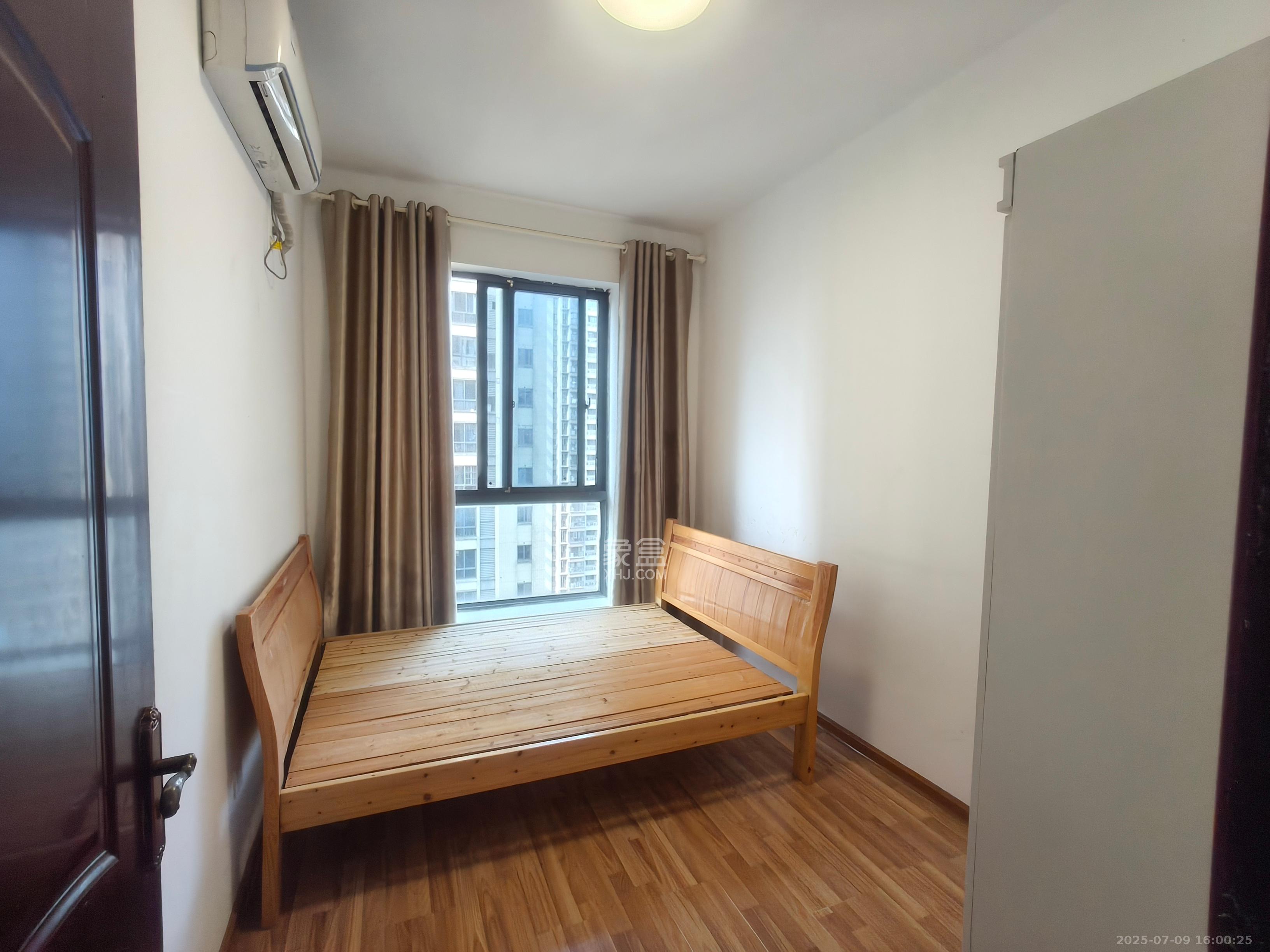 碧桂园南城首府(东宸林海) 3室2厅1卫 1700.0元/月 碧桂园南城首府(东宸林海) 3室2厅1卫 1700.0元/月室内图