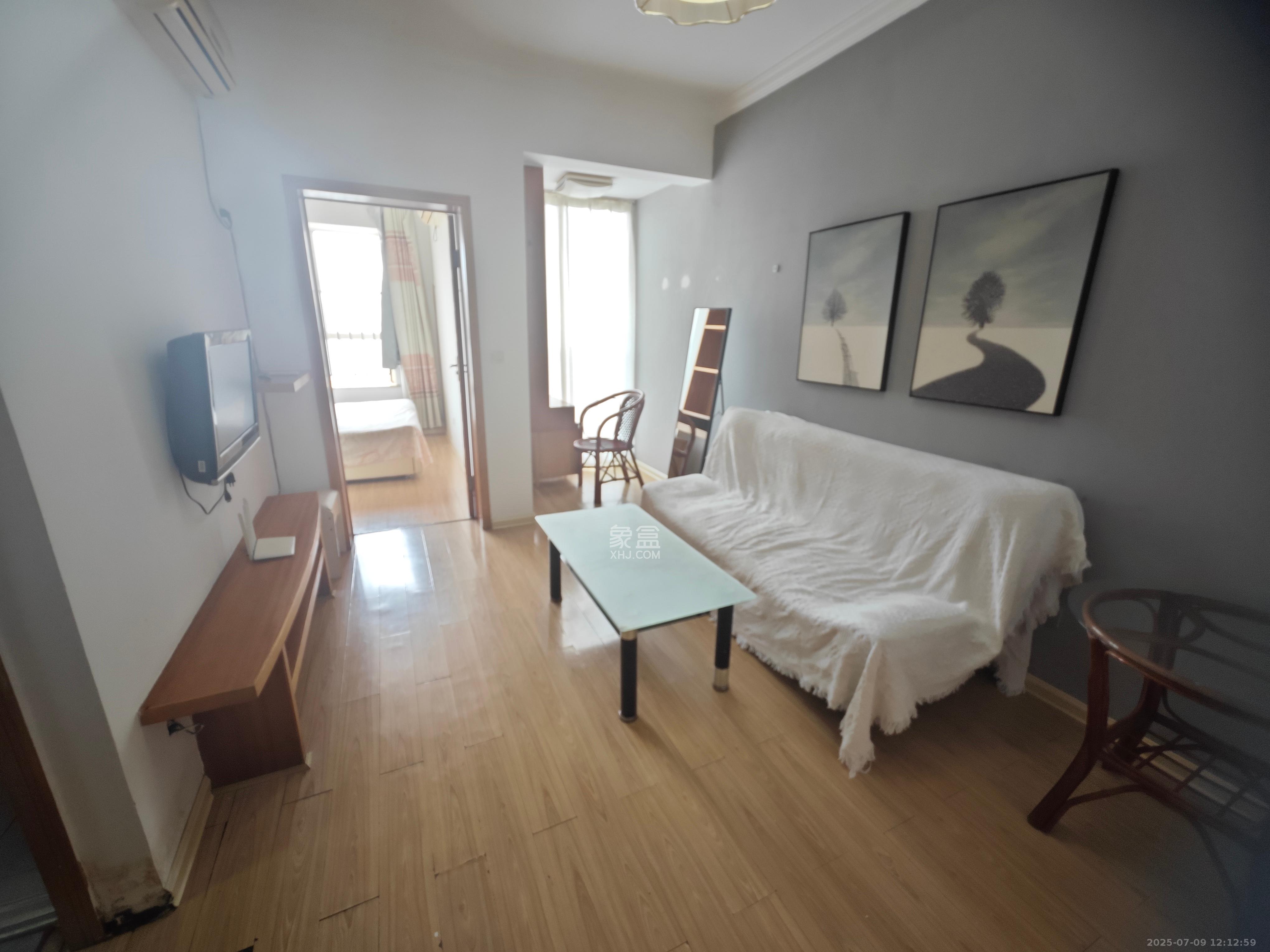 白沙晶城  1室1厅1卫   1900.00元/月室内图