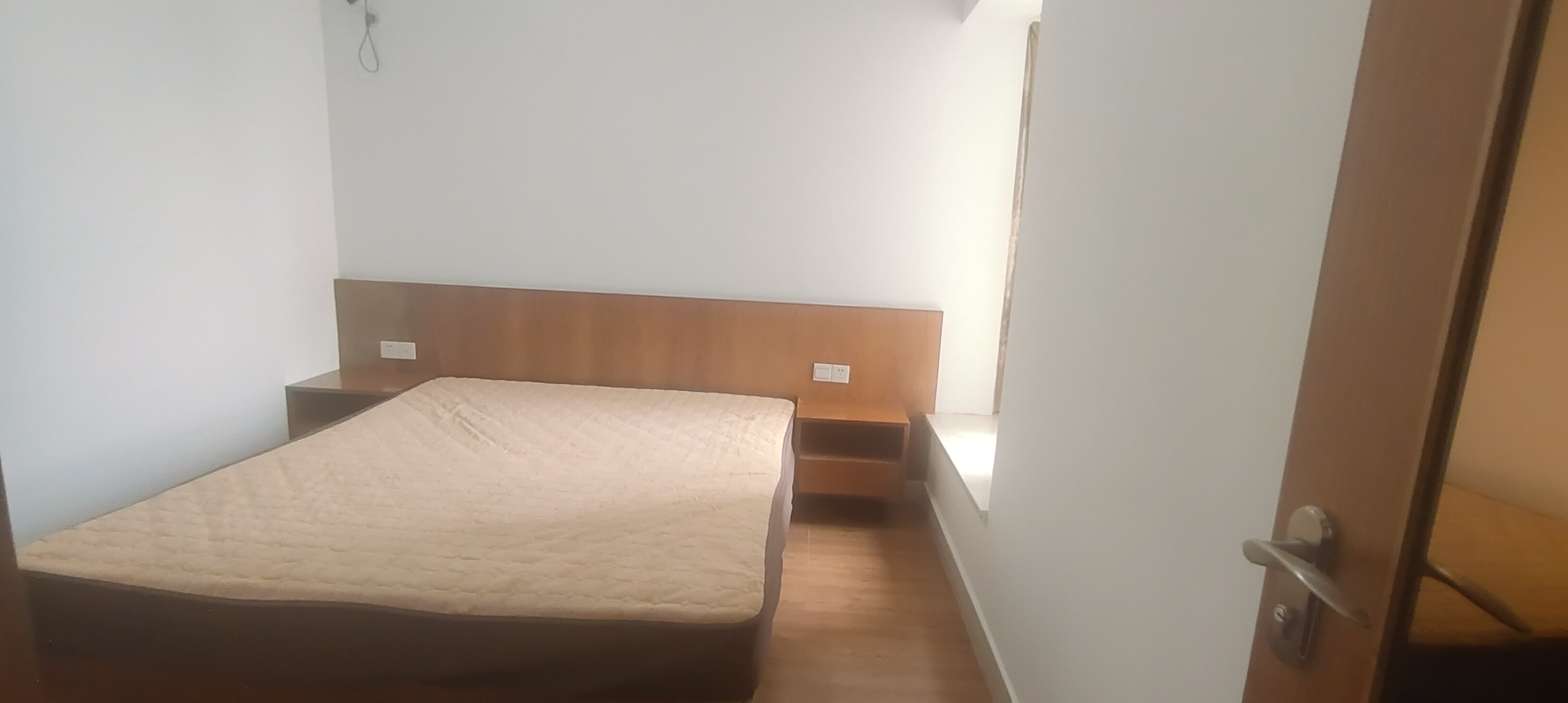 宝华海景 1室2厅1卫 3000.0元/月 宝华海景 1室2厅1卫 3000.0元/月室内图