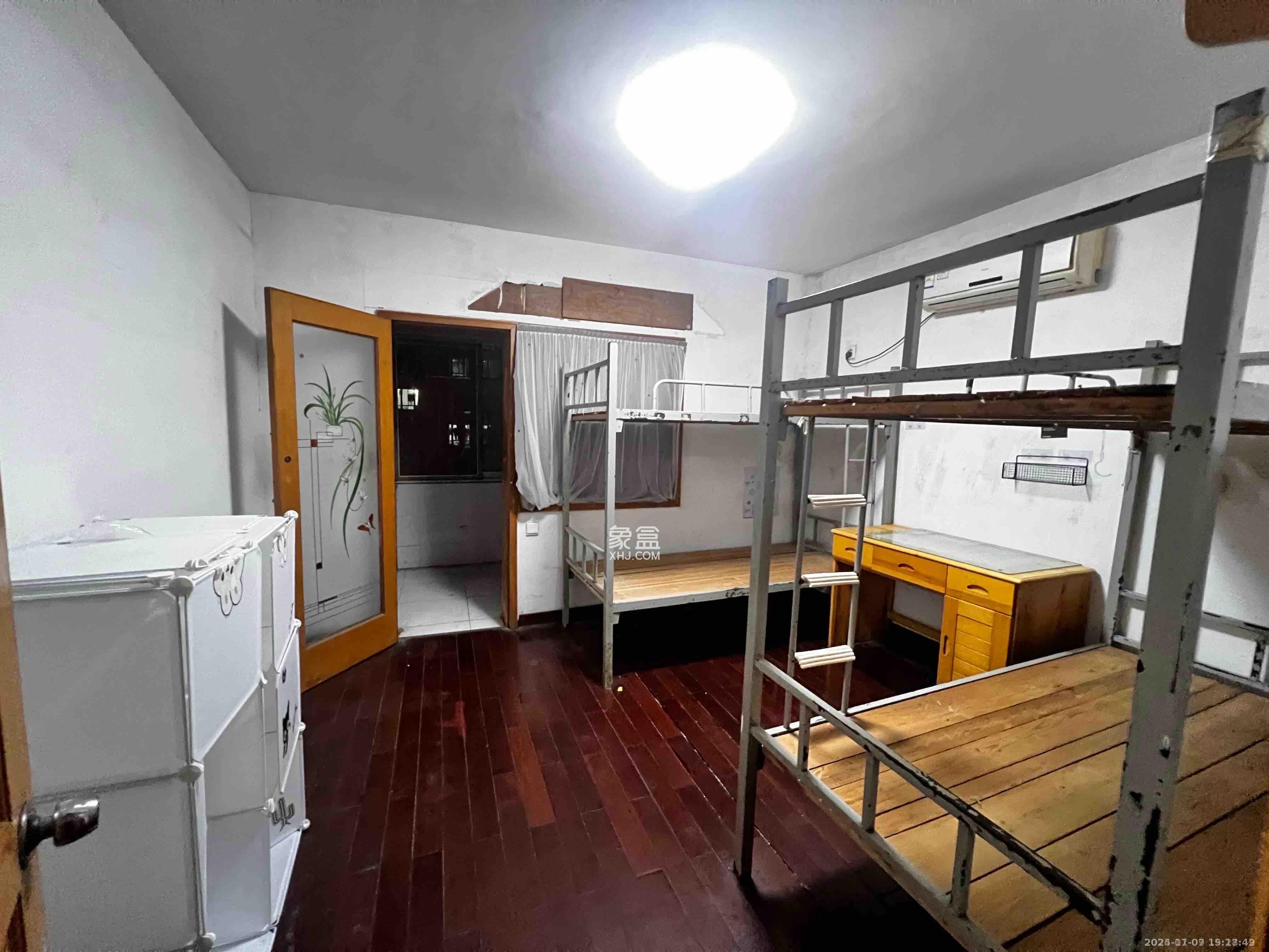 海东青大厦 2室1厅1卫 2400.0元/月 海东青大厦 2室1厅1卫 2400.0元/月室内图