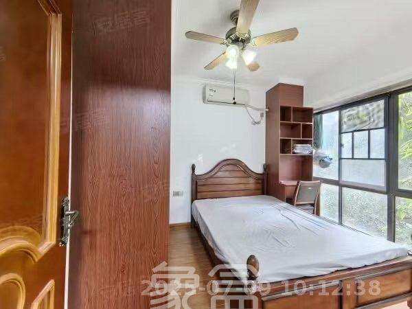 好莱城(弘德西街) 4室2厅2卫 2800.0元/月 好莱城(弘德西街) 4室2厅2卫 2800.0元/月室内图