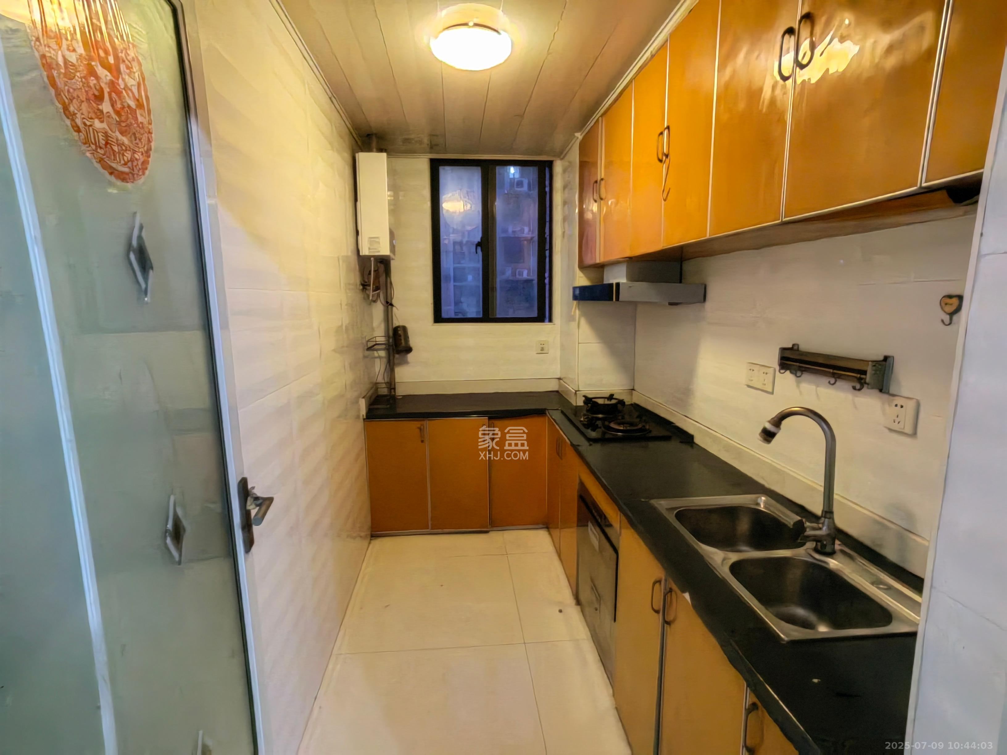 锦湘国际星城三期(锦绣苑) 2室2厅1卫 2100.0元/月 锦湘国际星城三期(锦绣苑) 2室2厅1卫 2100.0元/月室内图