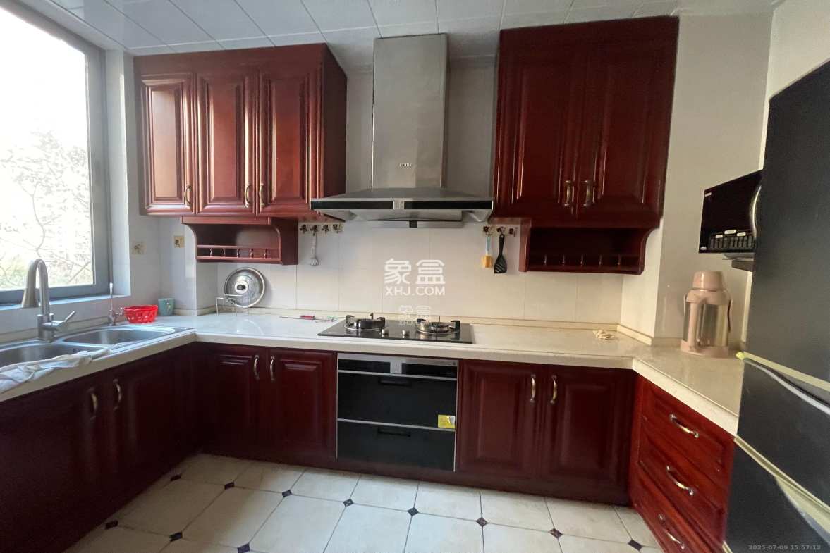 上海城小区  4室2厅2卫    3000.0元/月 上海城小区  4室2厅2卫    3000.0元/月室内图