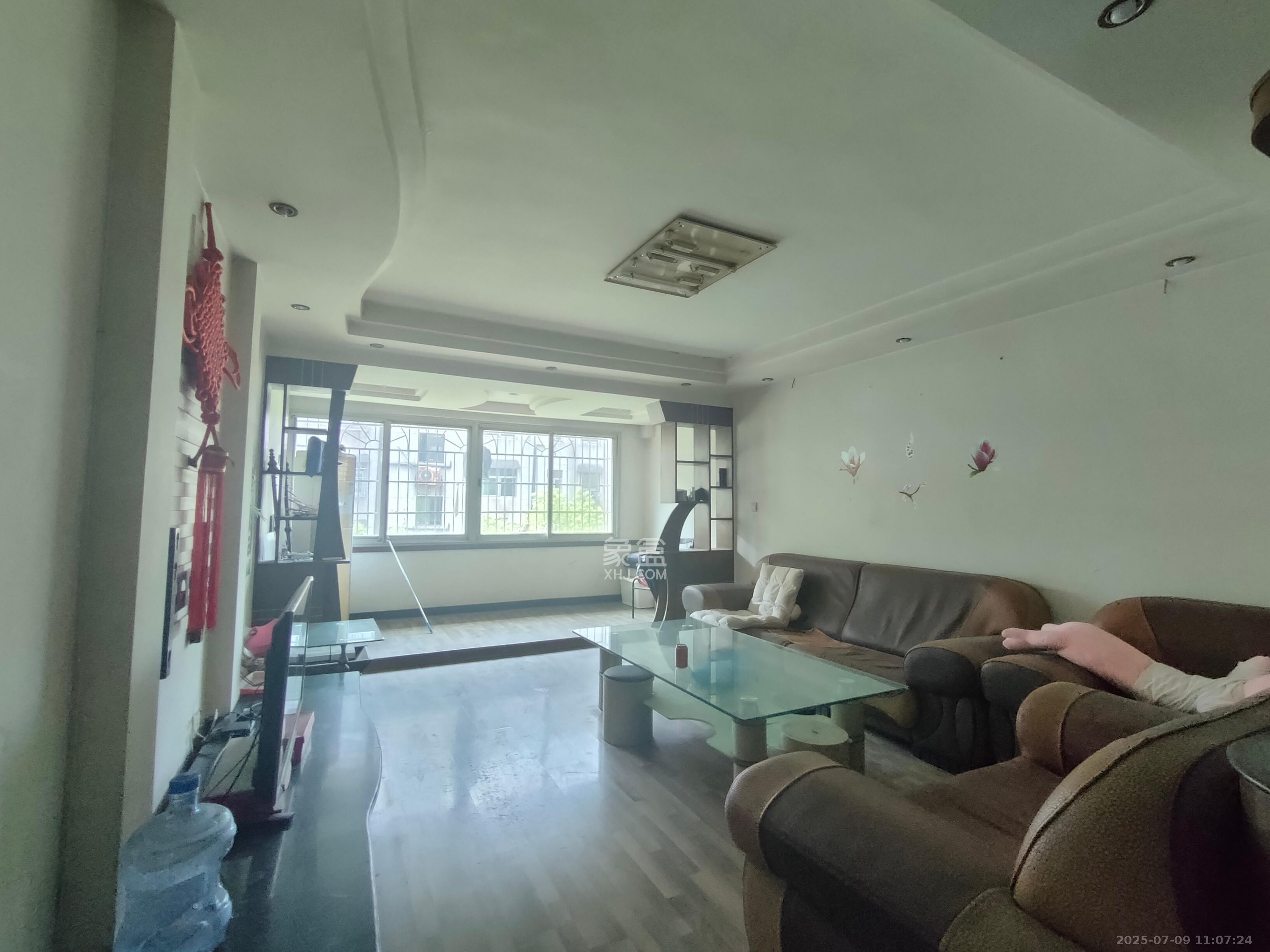 望兴家园  3室2厅2卫    1900.0元/月 望兴家园  3室2厅2卫    1900.0元/月室内图