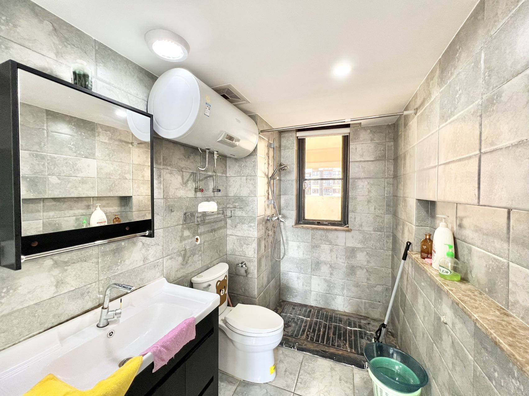 万达广场骏豪仕家(万达公馆) 3室2厅2卫 2600.0元/月 万达广场骏豪仕家(万达公馆) 3室2厅2卫 2600.0元/月室内图