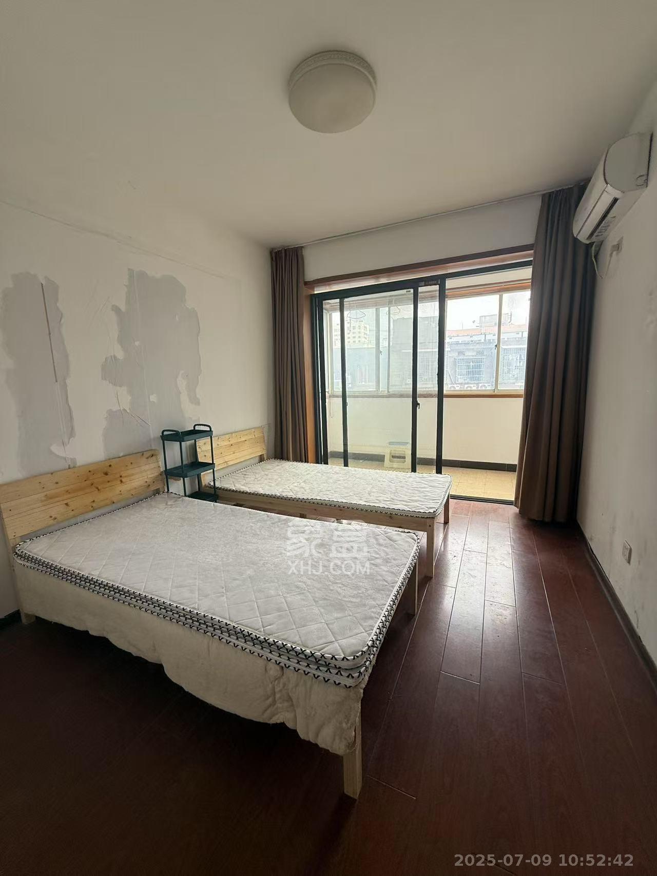 万顺家园  4室2厅2卫   3800.00元/月室内图