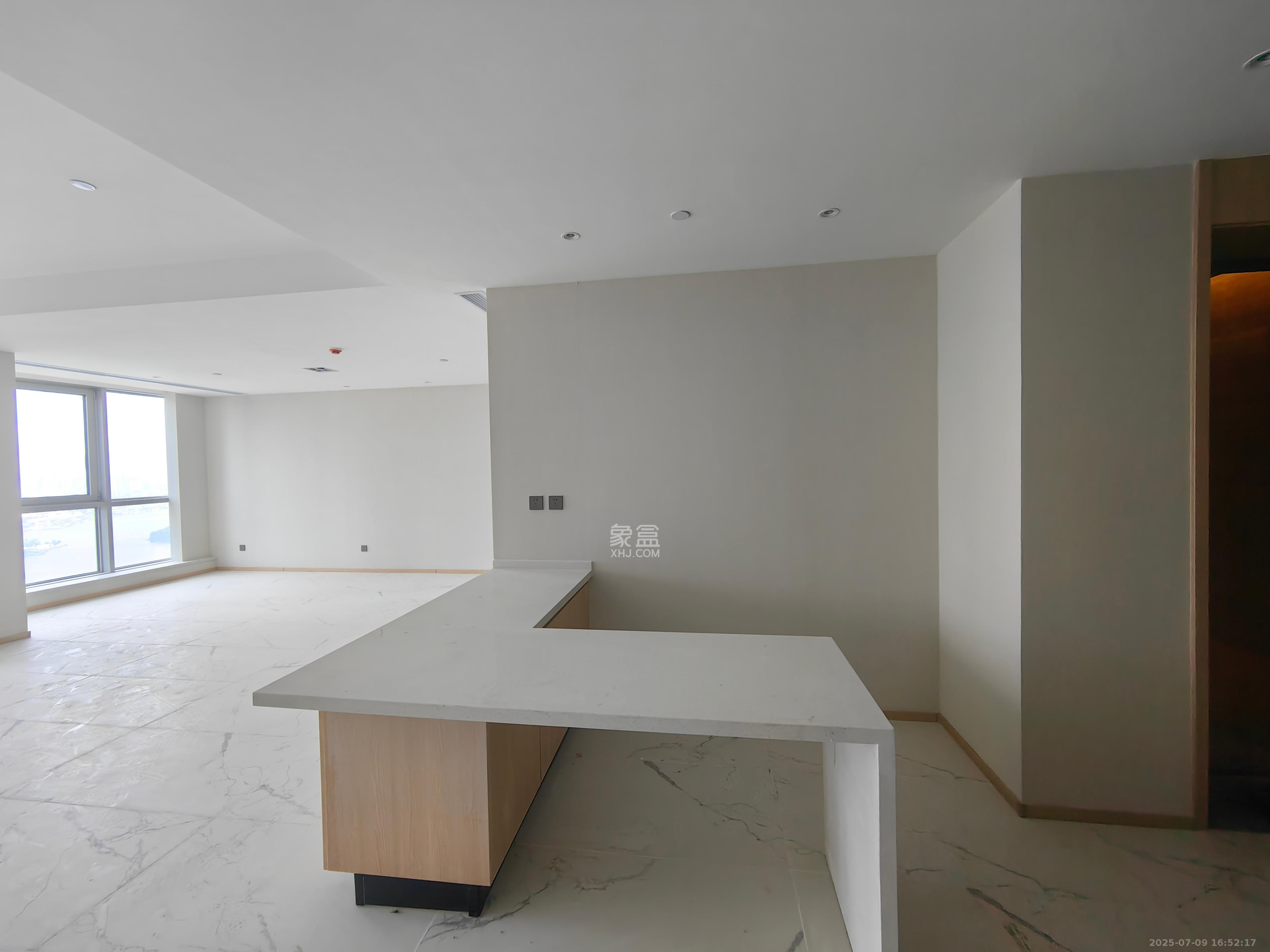 正荣梅溪紫阙台 4室2厅3卫 9500.0元/月 正荣梅溪紫阙台 4室2厅3卫 9500.0元/月室内图