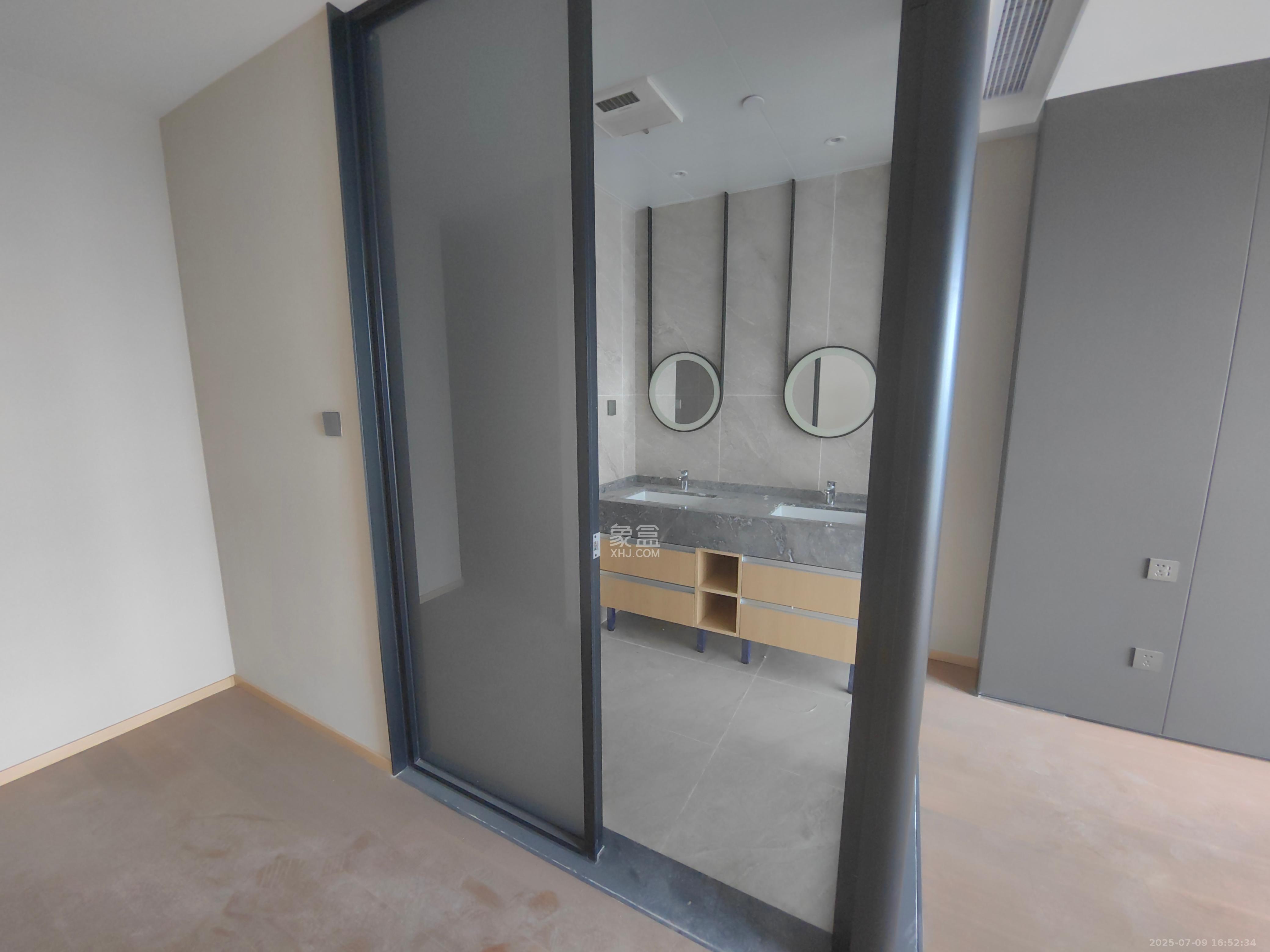 正荣梅溪紫阙台 4室2厅3卫 9500.0元/月 正荣梅溪紫阙台 4室2厅3卫 9500.0元/月室内图