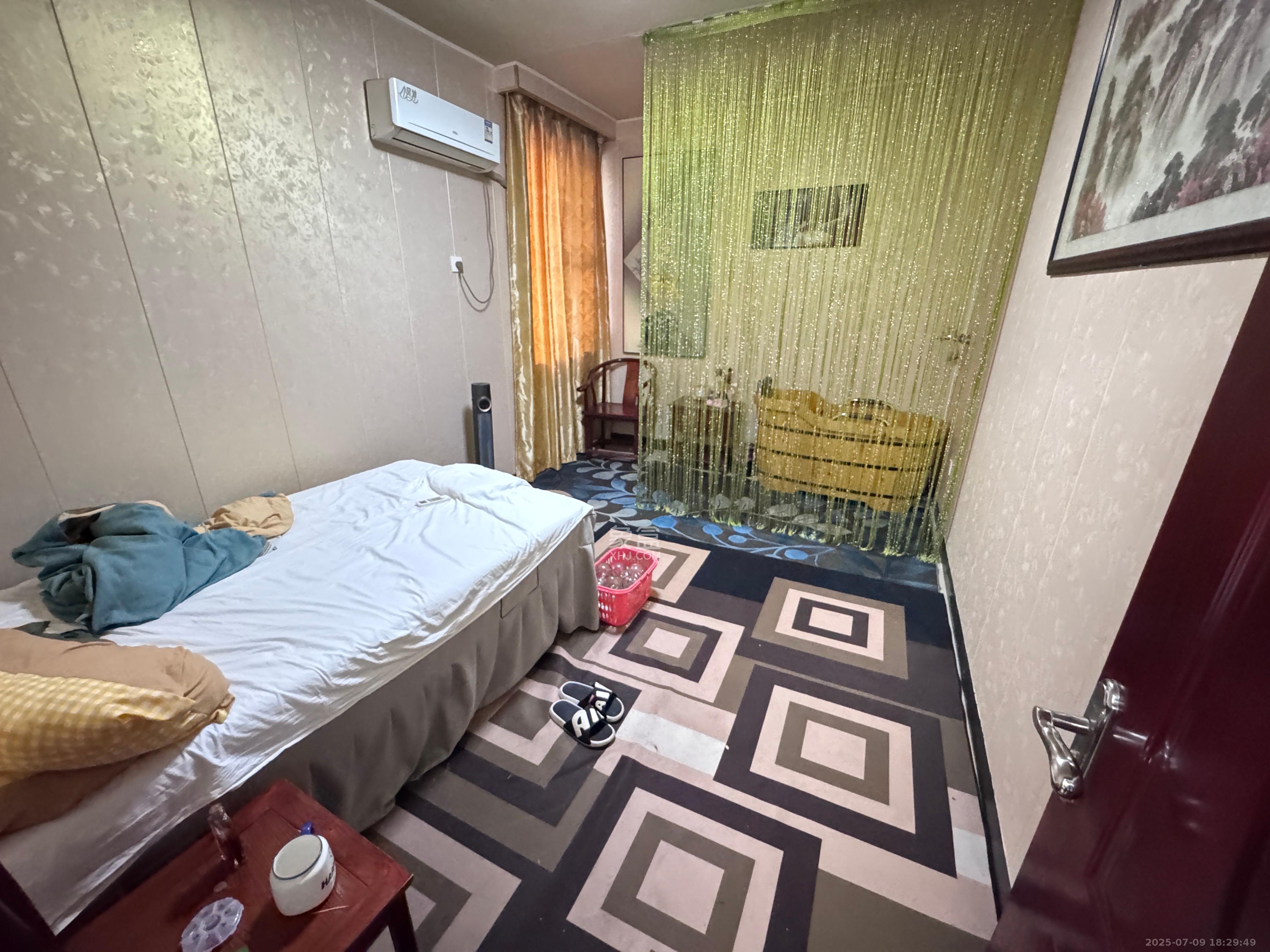 大桥一，二区  3室2厅1卫    3500.0元/月室内图