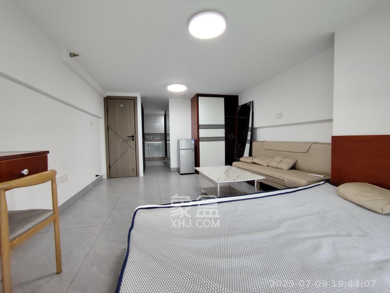 长房时代小镇  1室1厅1卫    1500.0元/月室内图