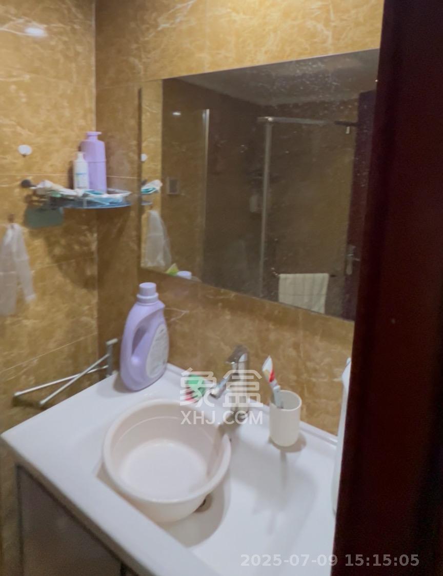 东塘瑞府 1室1厅1卫 1600.0元/月 东塘瑞府 1室1厅1卫 1600.0元/月室内图