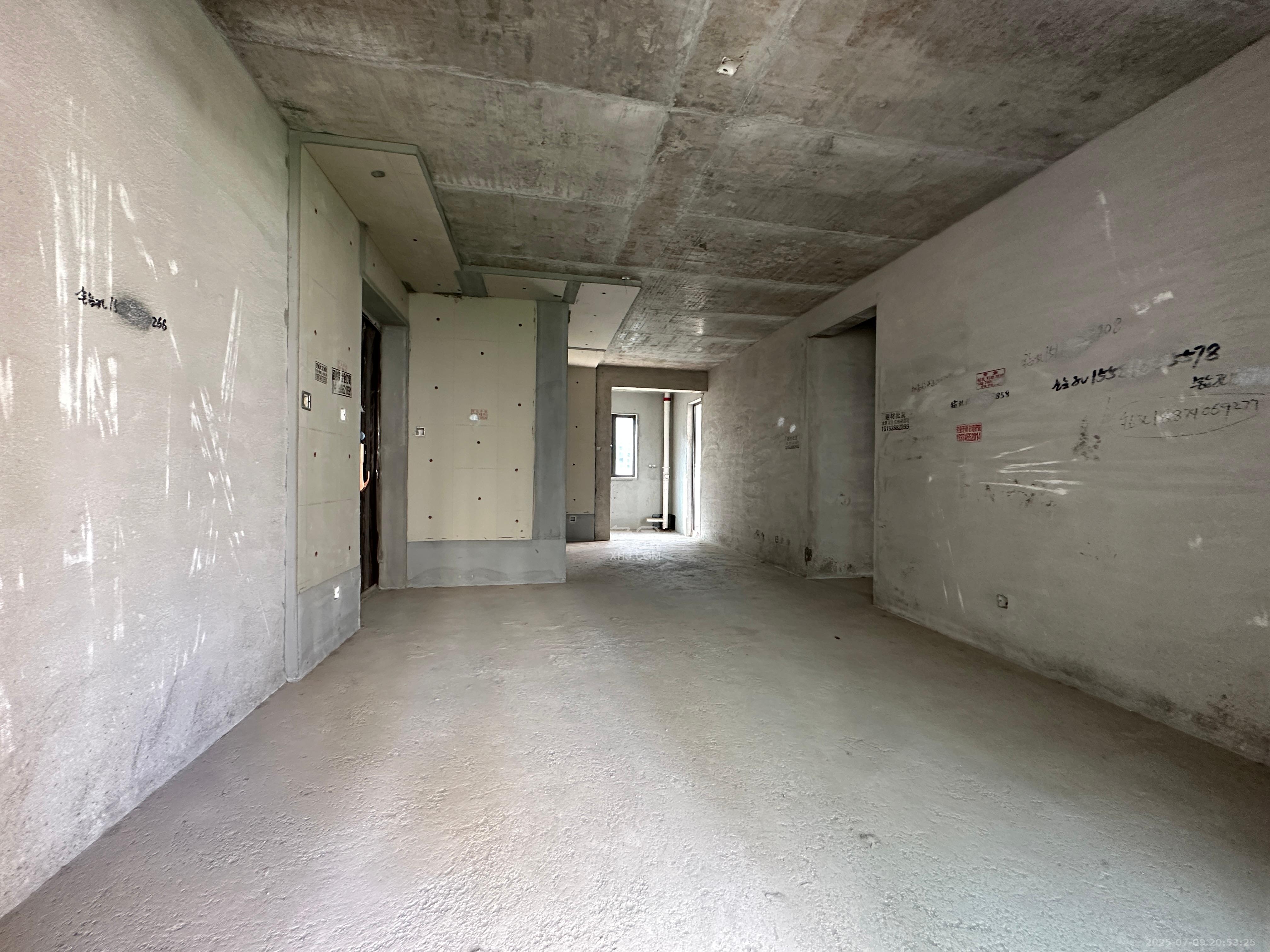 润和湘江天地D区  4室2厅2卫    147.0万 润和湘江天地D区  4室2厅2卫    147.0万