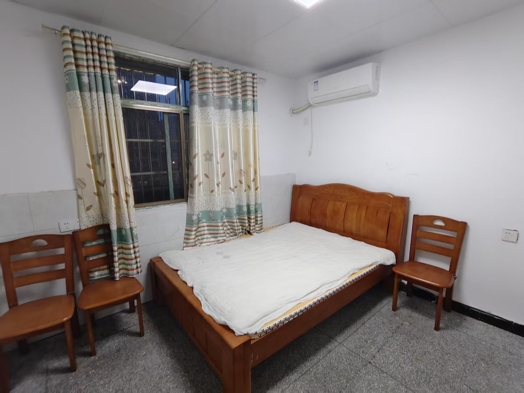 晓园嘉苑 2室2厅1卫 550.0元/月 晓园嘉苑 2室2厅1卫 550.0元/月室内图