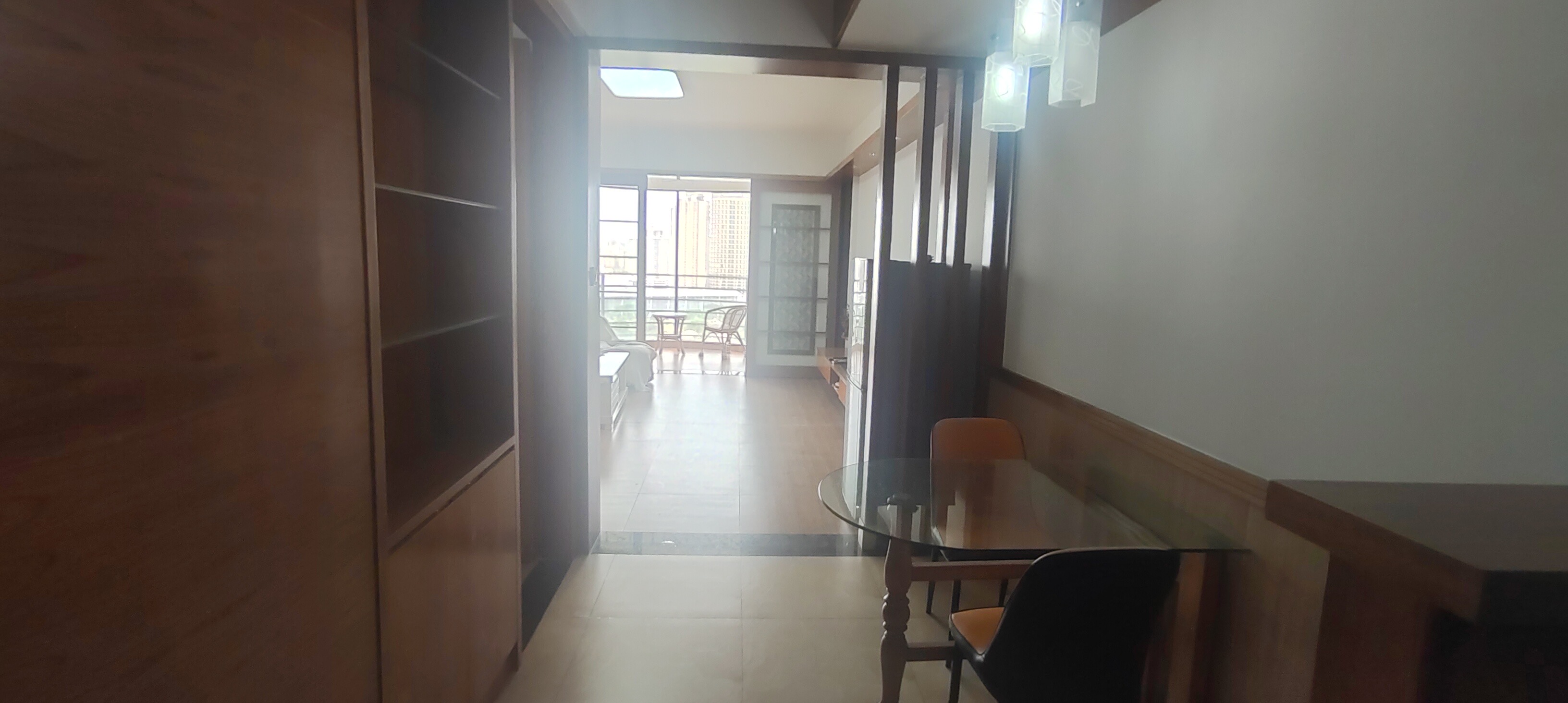 宝华海景 1室2厅1卫 3000.0元/月 宝华海景 1室2厅1卫 3000.0元/月室内图