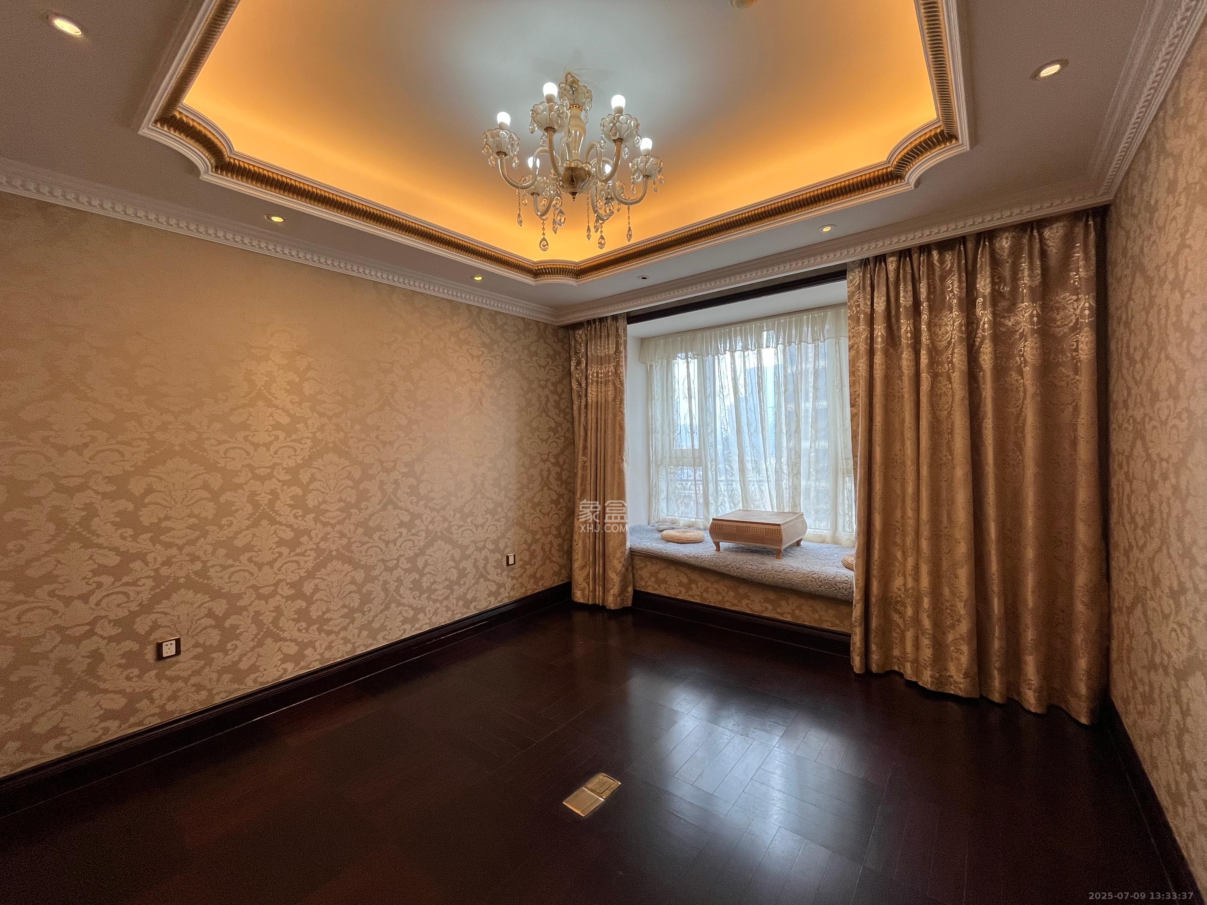万达公馆  4室2厅4卫   8000.00元/月室内图
