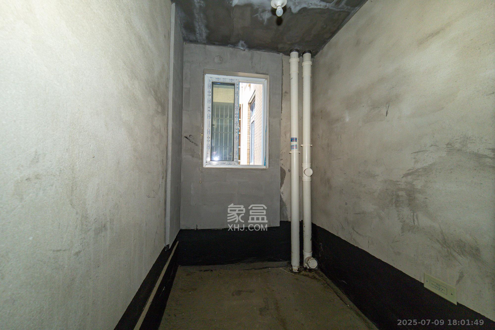 楚天世纪城西苑 3室2厅2卫 66.8万 楚天世纪城西苑 3室2厅2卫 66.8万卫生间