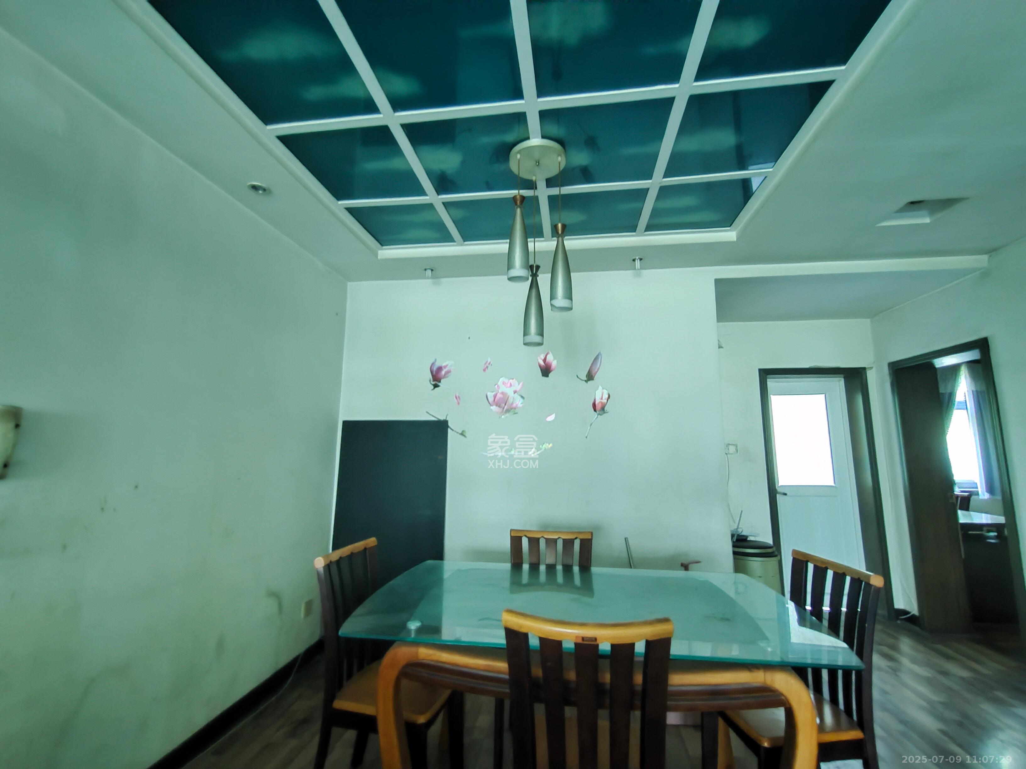 望兴家园  3室2厅2卫    1900.0元/月 望兴家园  3室2厅2卫    1900.0元/月室内图