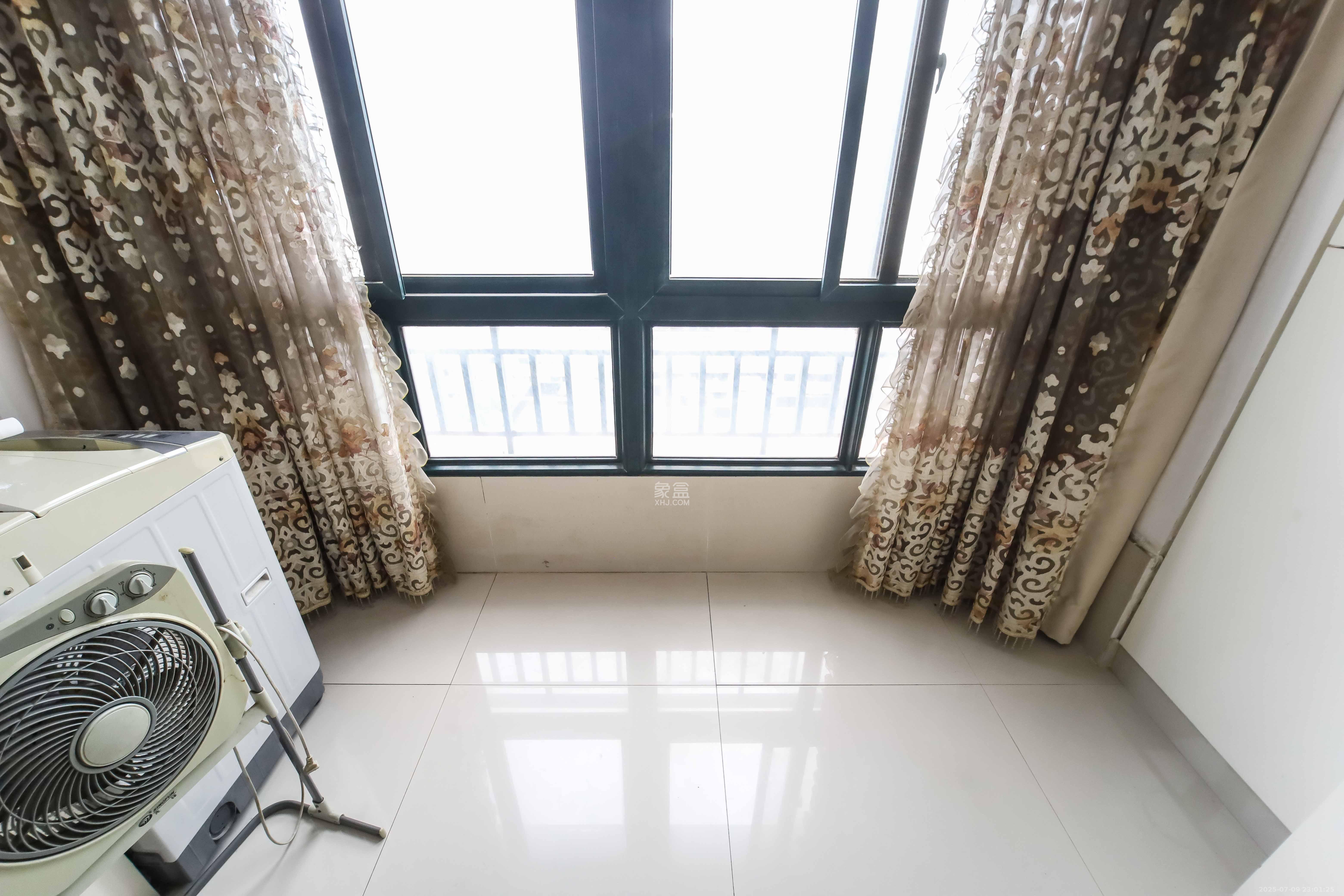 东玺门  2室2厅1卫    65.1万 东玺门  2室2厅1卫    65.1万阳台