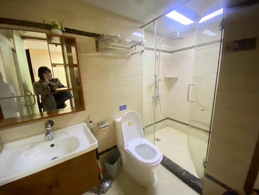 佳源罗马都市  1室1厅1卫   1300.00元/月室内图