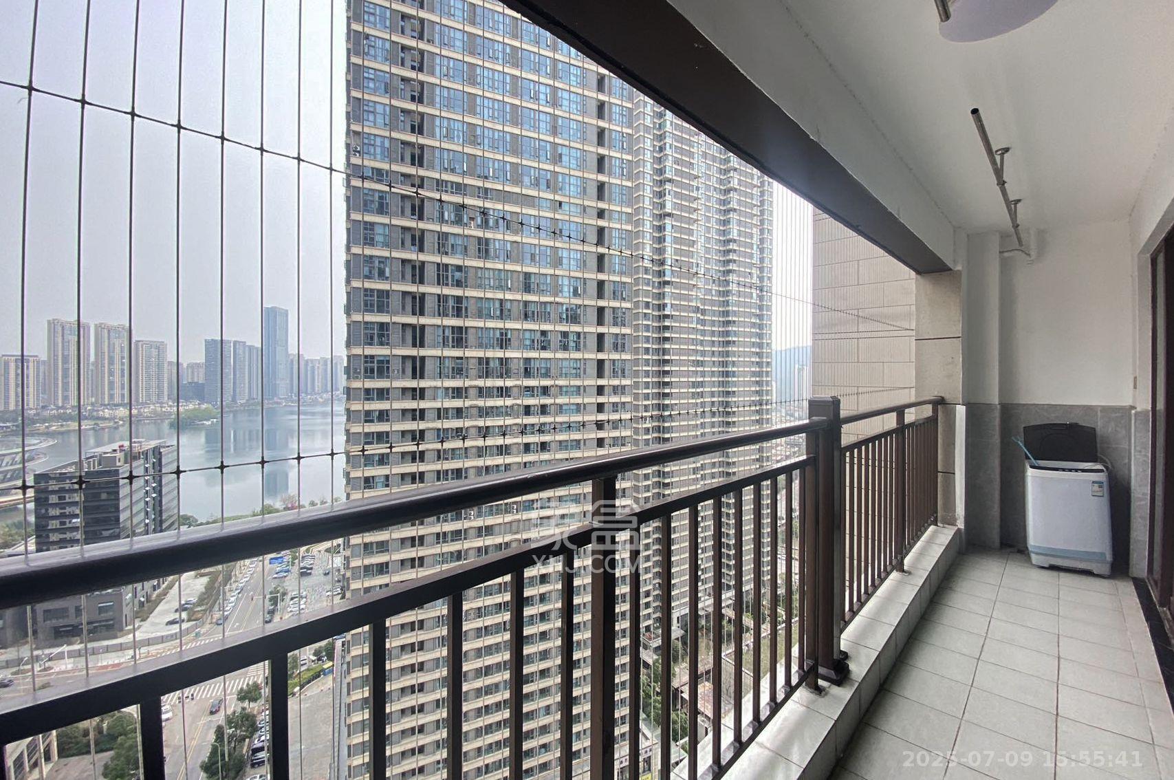 卓越浅水湾  4室2厅2卫    3100.0元/月 卓越浅水湾  4室2厅2卫    3100.0元/月室内图