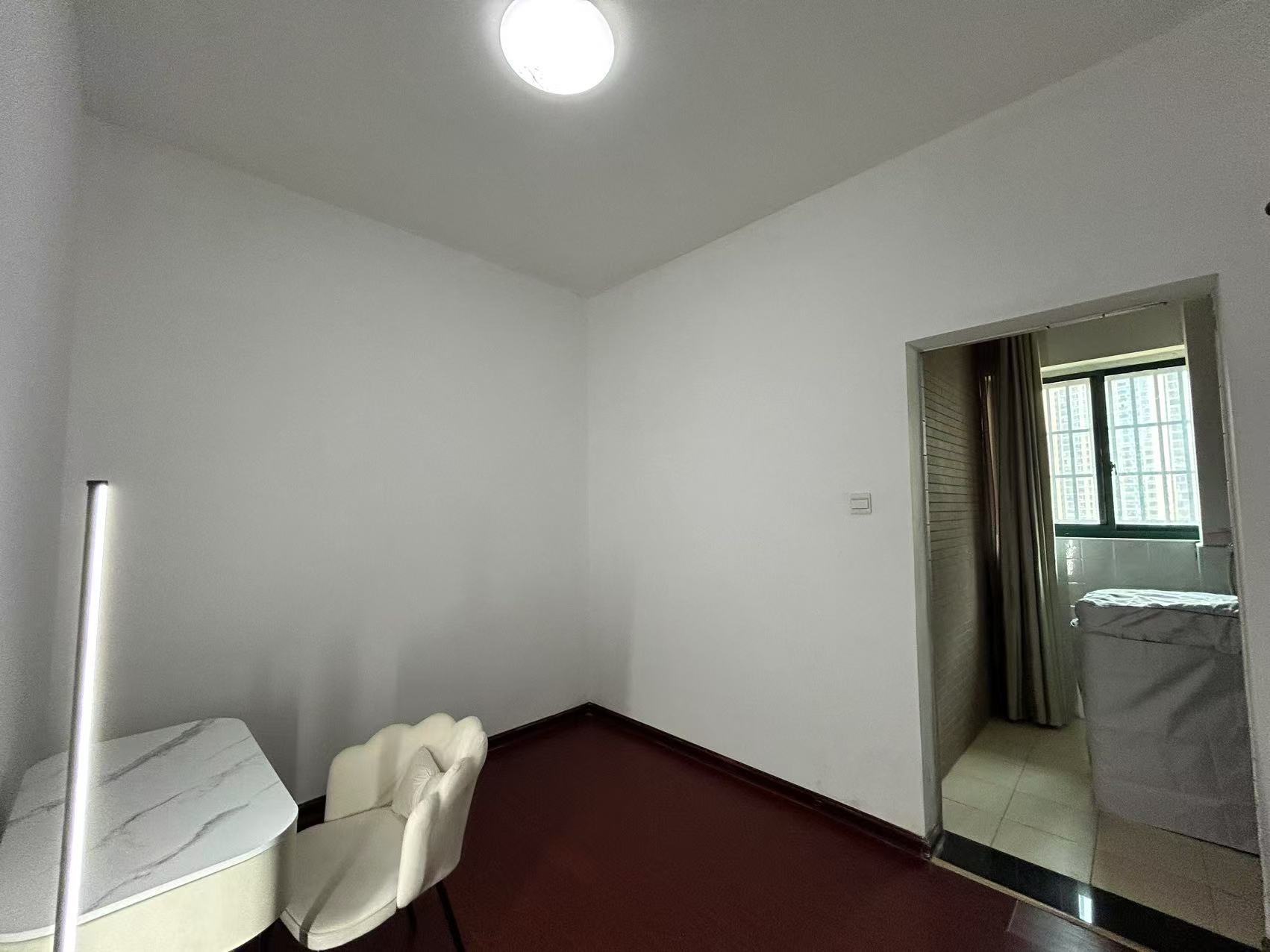 冠都现代城(冠都幸福彼岸) 1室0厅0卫 2500.0元/月 冠都现代城(冠都幸福彼岸) 1室0厅0卫 2500.0元/月室内图